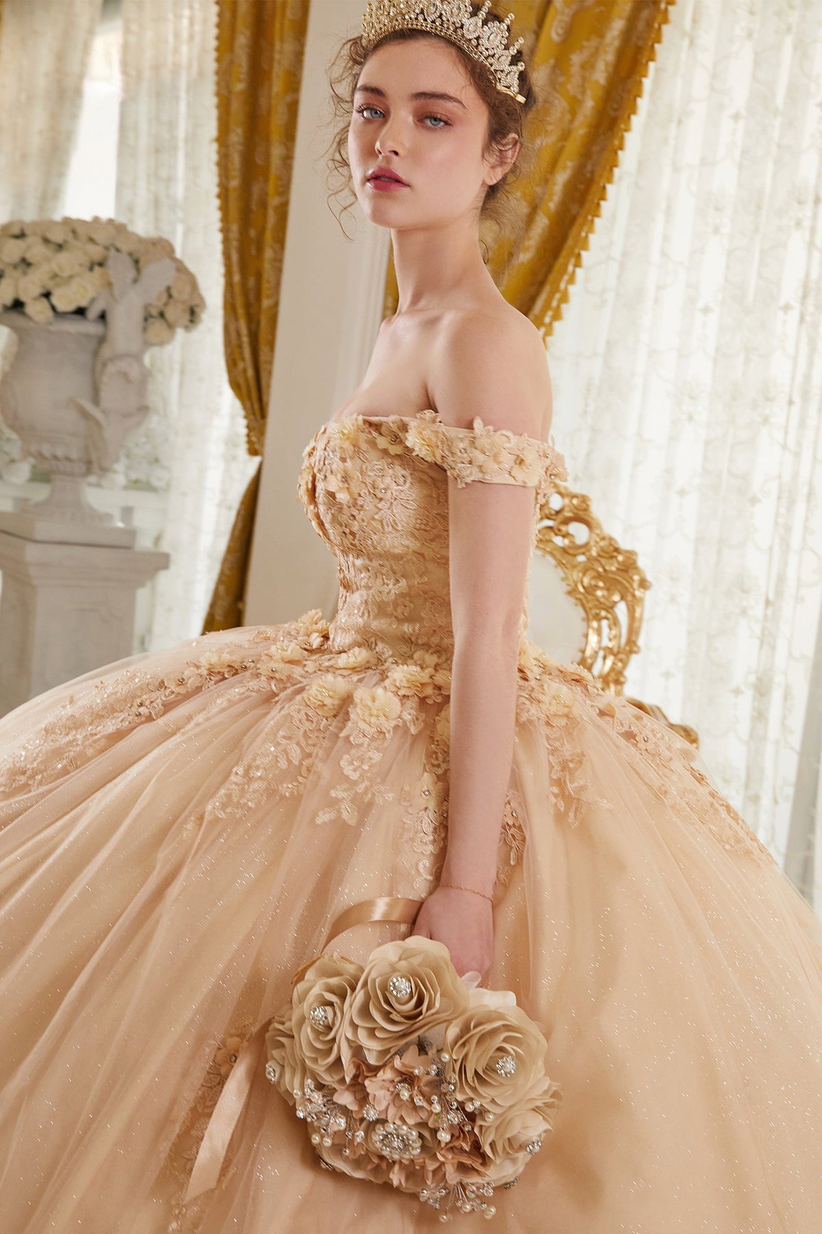 Ladivine by Cinderella Divine 15702_champagne_1
