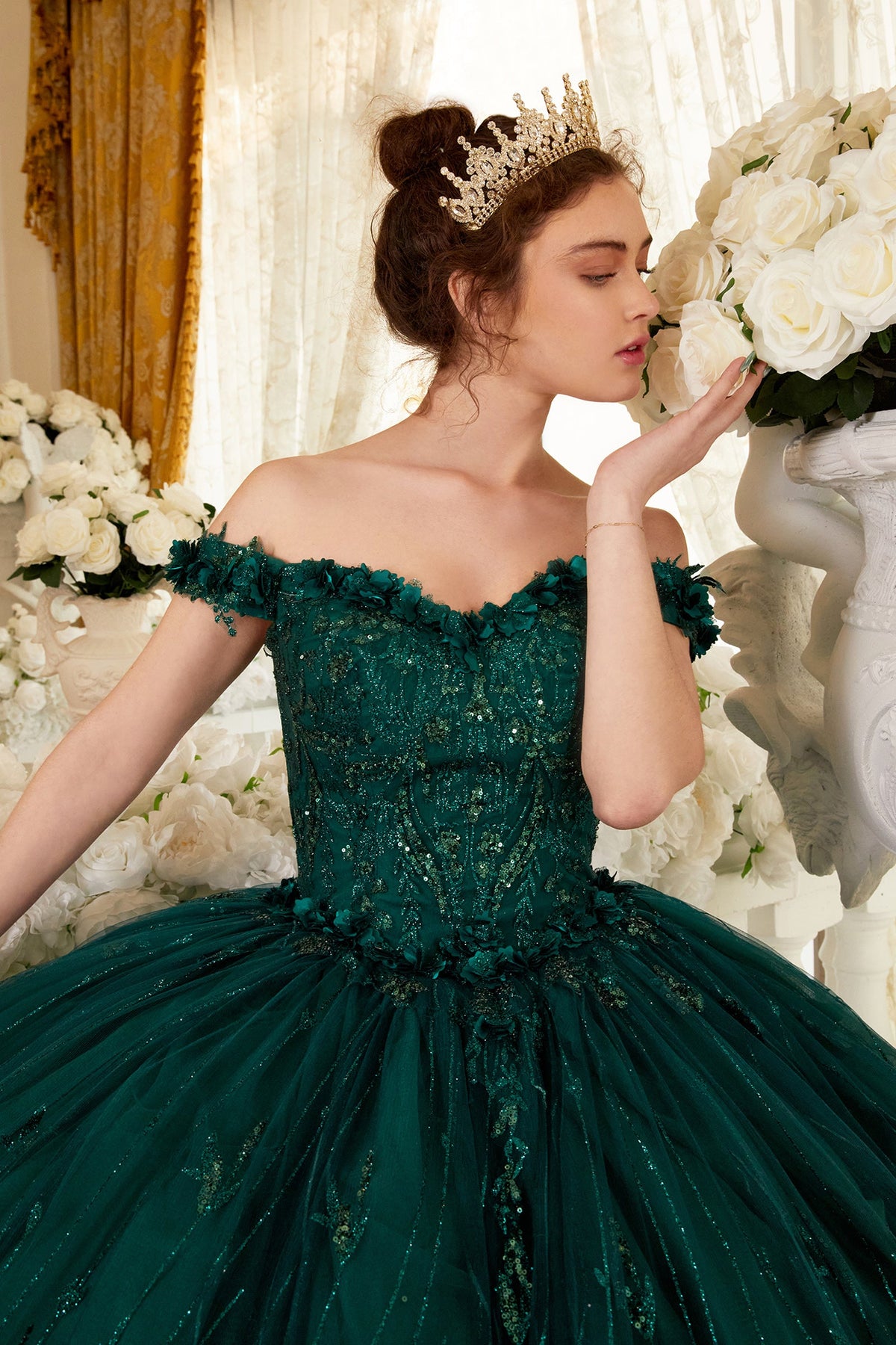 Ladivine by Cinderella Divine 15704_emerald_1