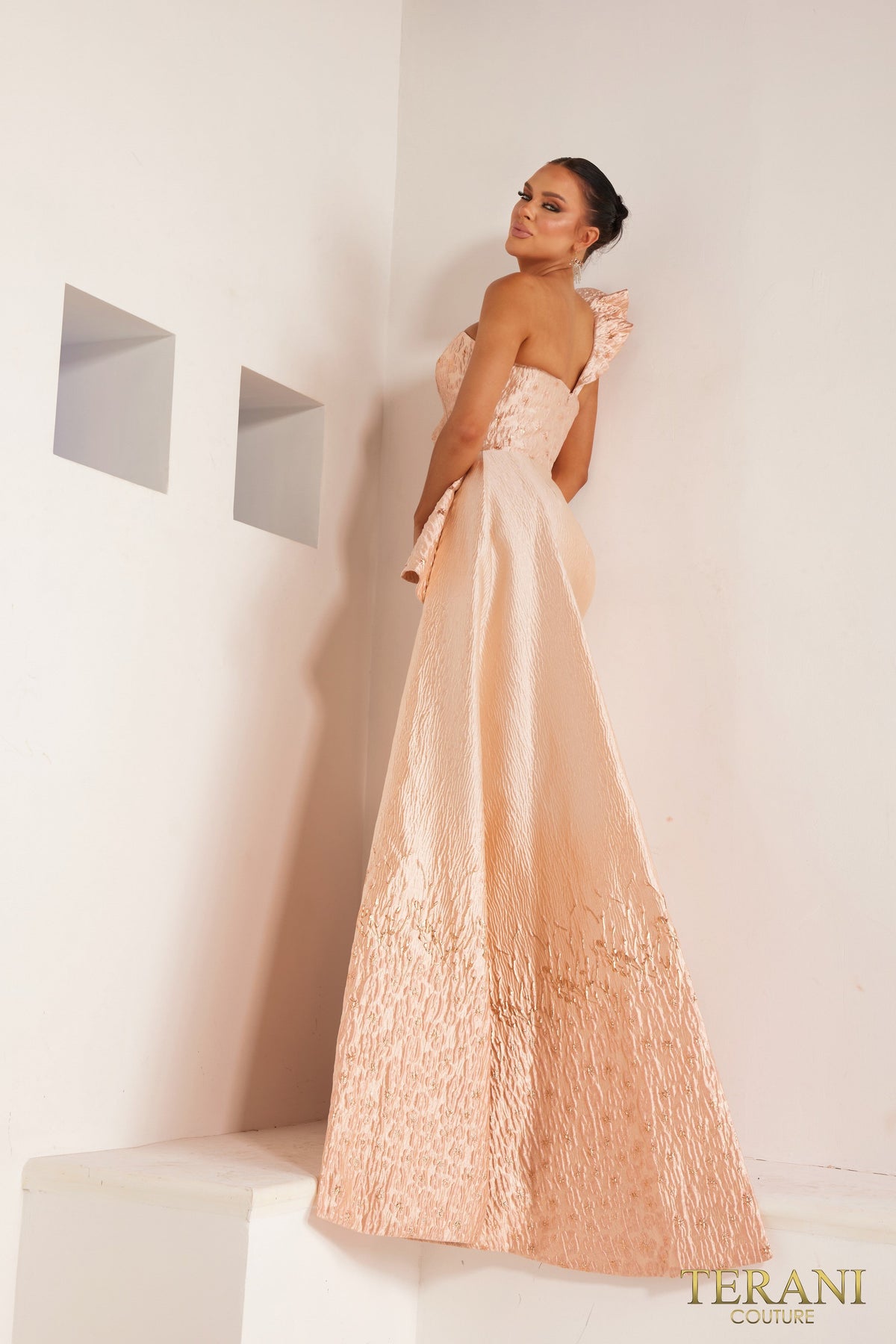Terani 241E2402_BLUSH_GOLD_1
