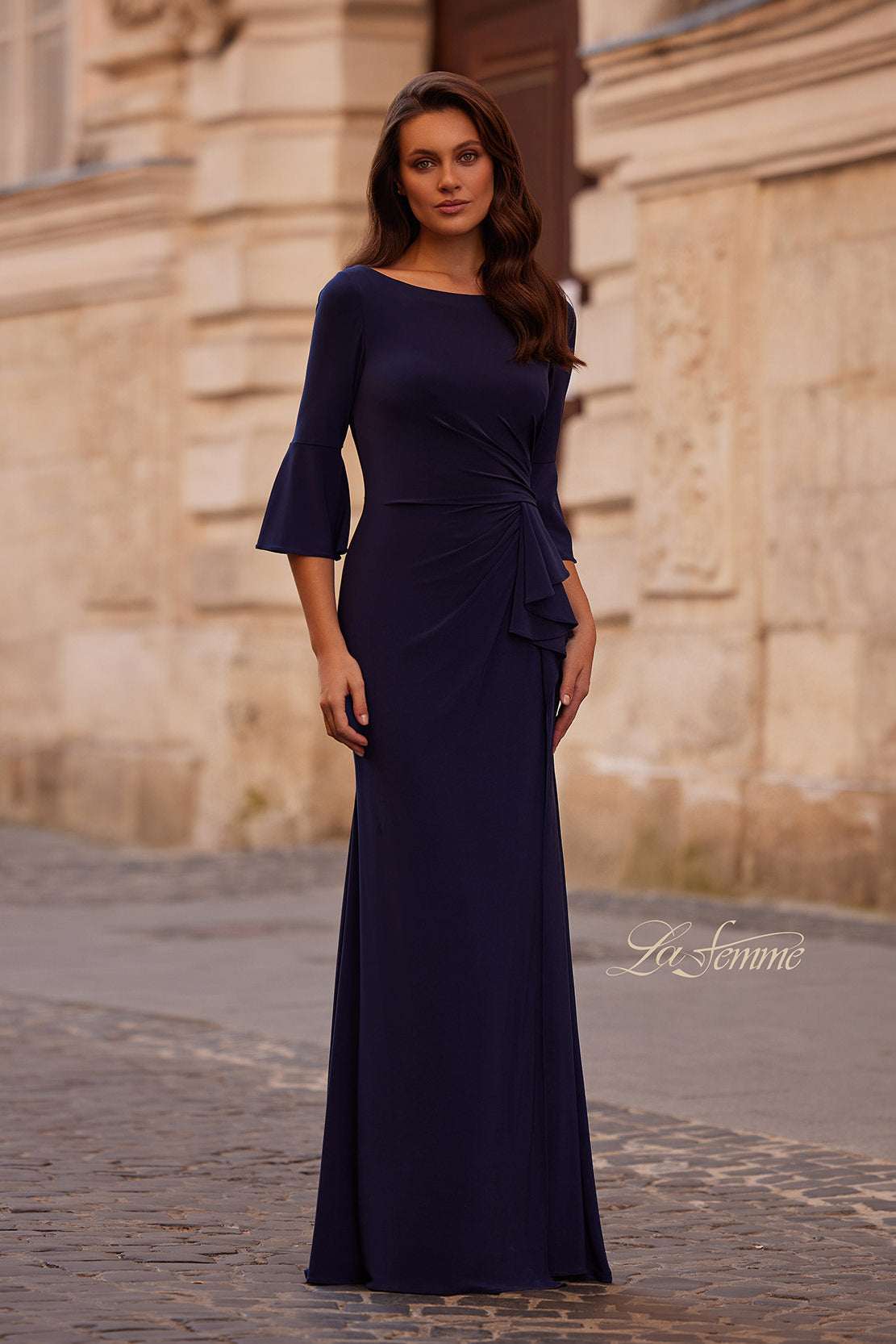 La Femme 29999_Navy_F_Editorial