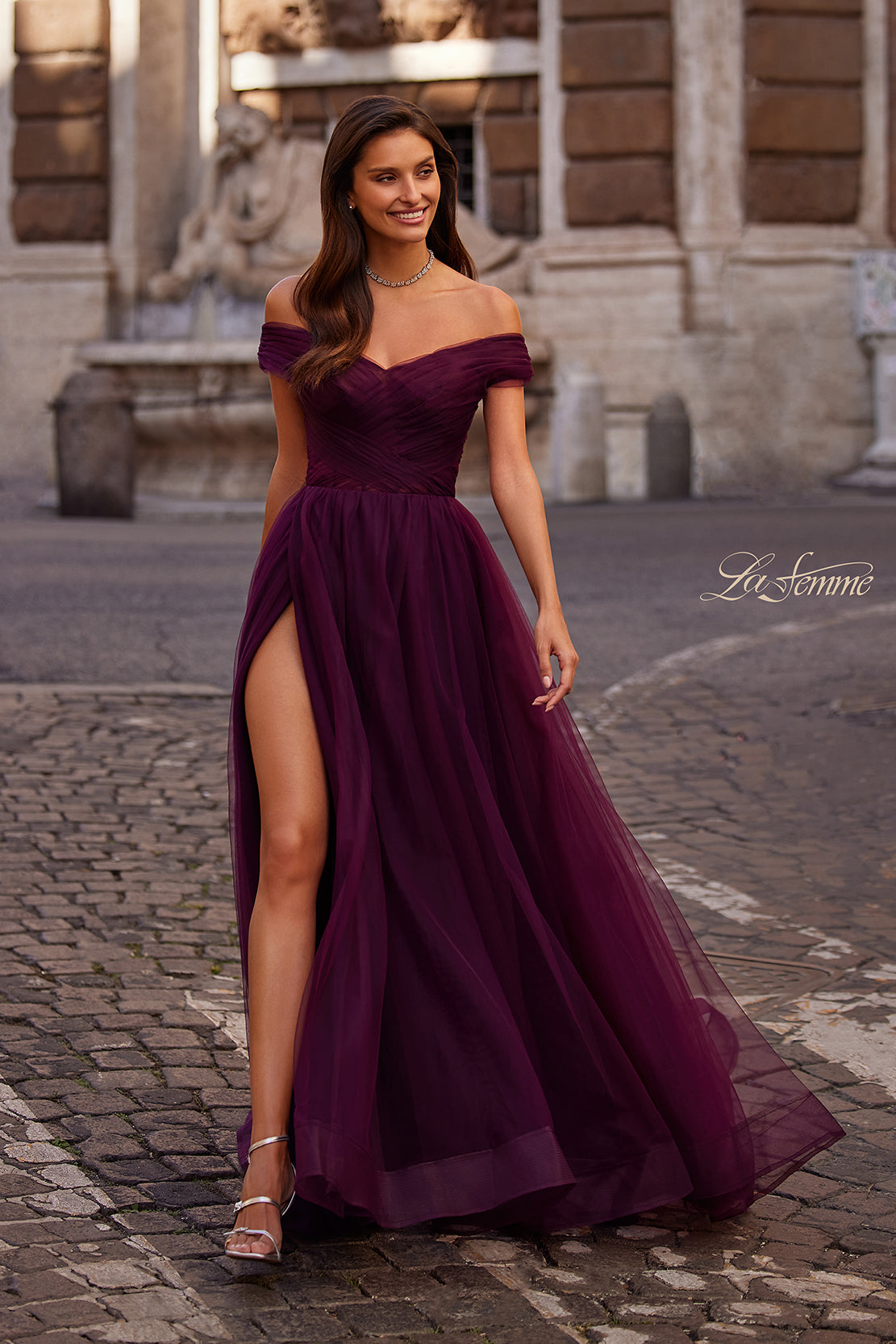 La Femme 30498_DarkBerry_F3_Editorial