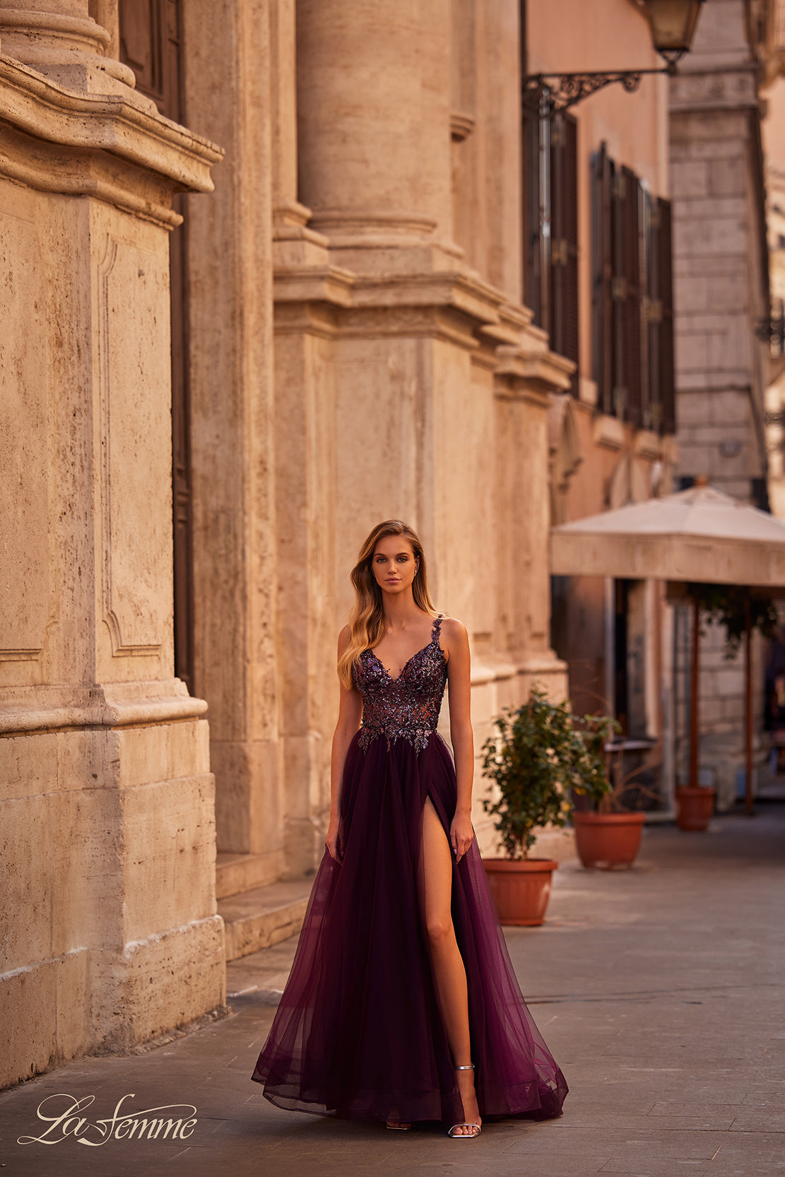 La Femme 31471_DarkBerry_F_Editorial