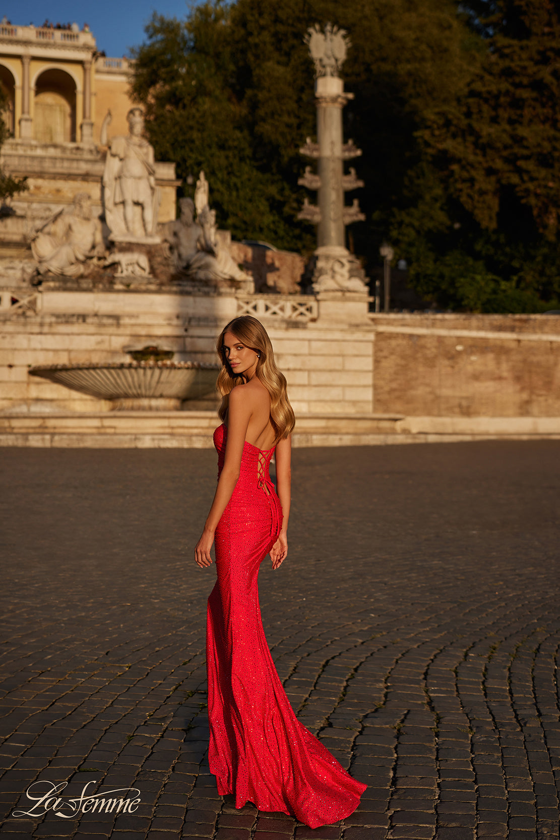 La Femme 31945_Strawberry_B_Editorial