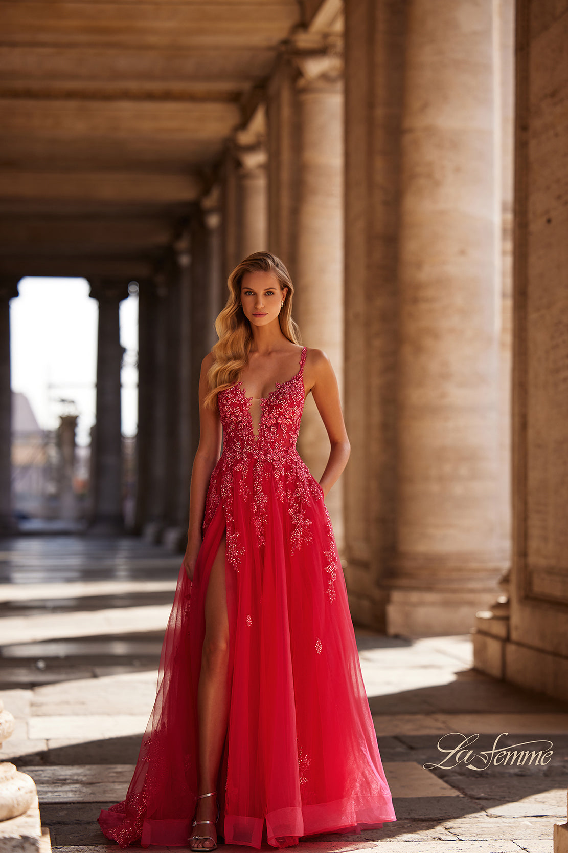 La Femme 32062_Strawberry_F_Editorial