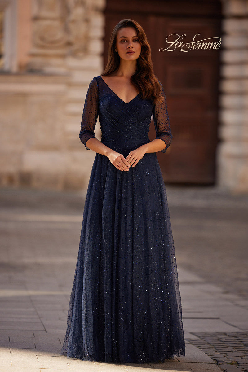 La Femme 32460_Navy_F2_Editorial