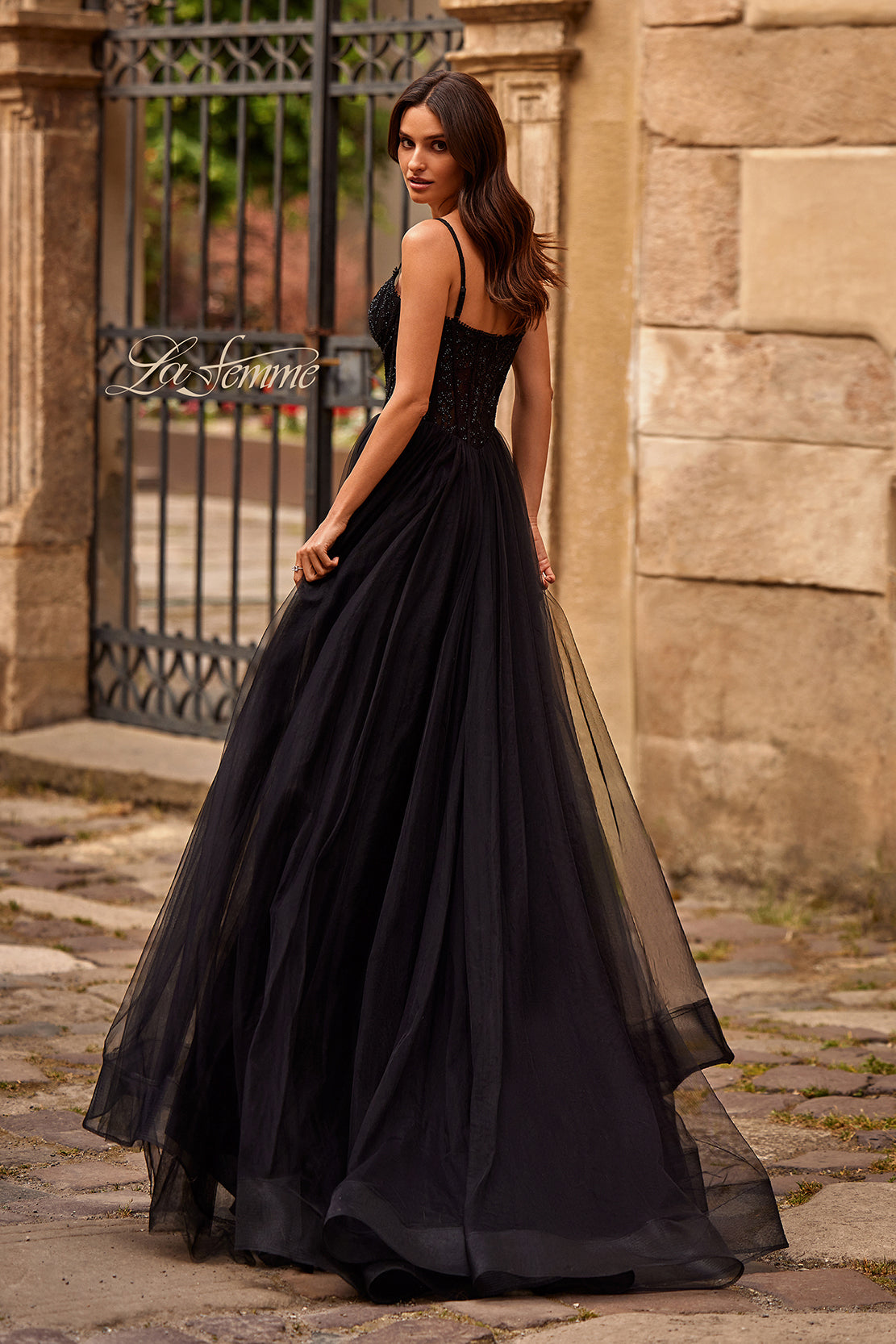 La Femme 32594_Black_B_Editorial