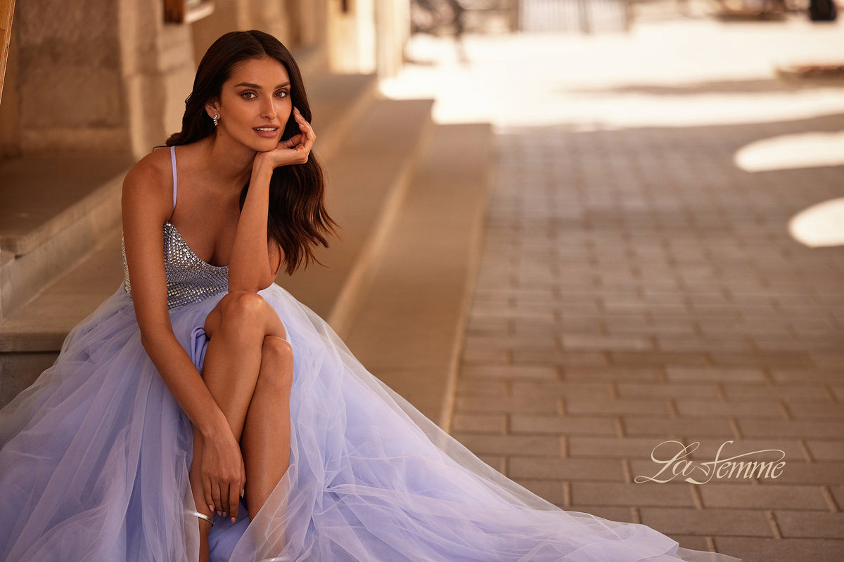 La Femme 32633_LightPeriwinkle_F4_Editorial