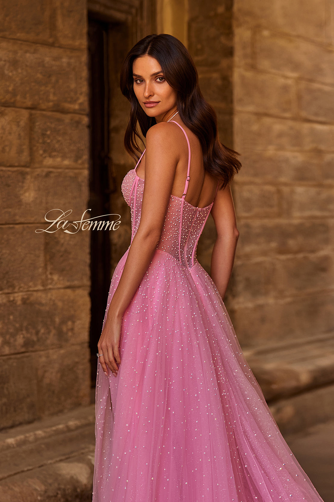 La Femme 32644_Pink_B2_Editorial
