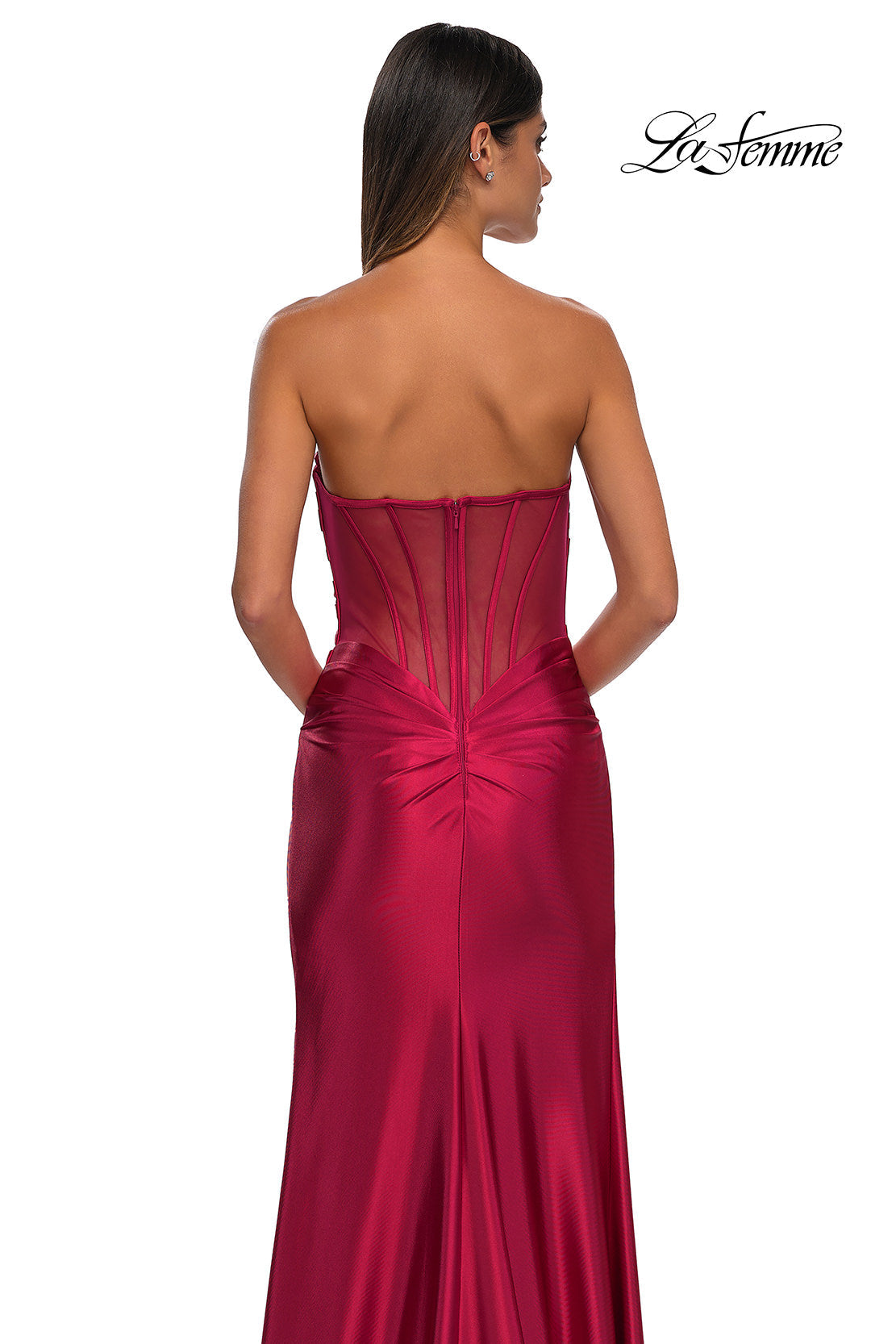 La Femme 32649_DeepRed_B2