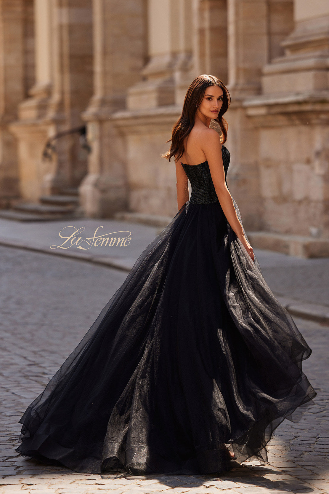 La Femme 32690_Black_B_Editorial