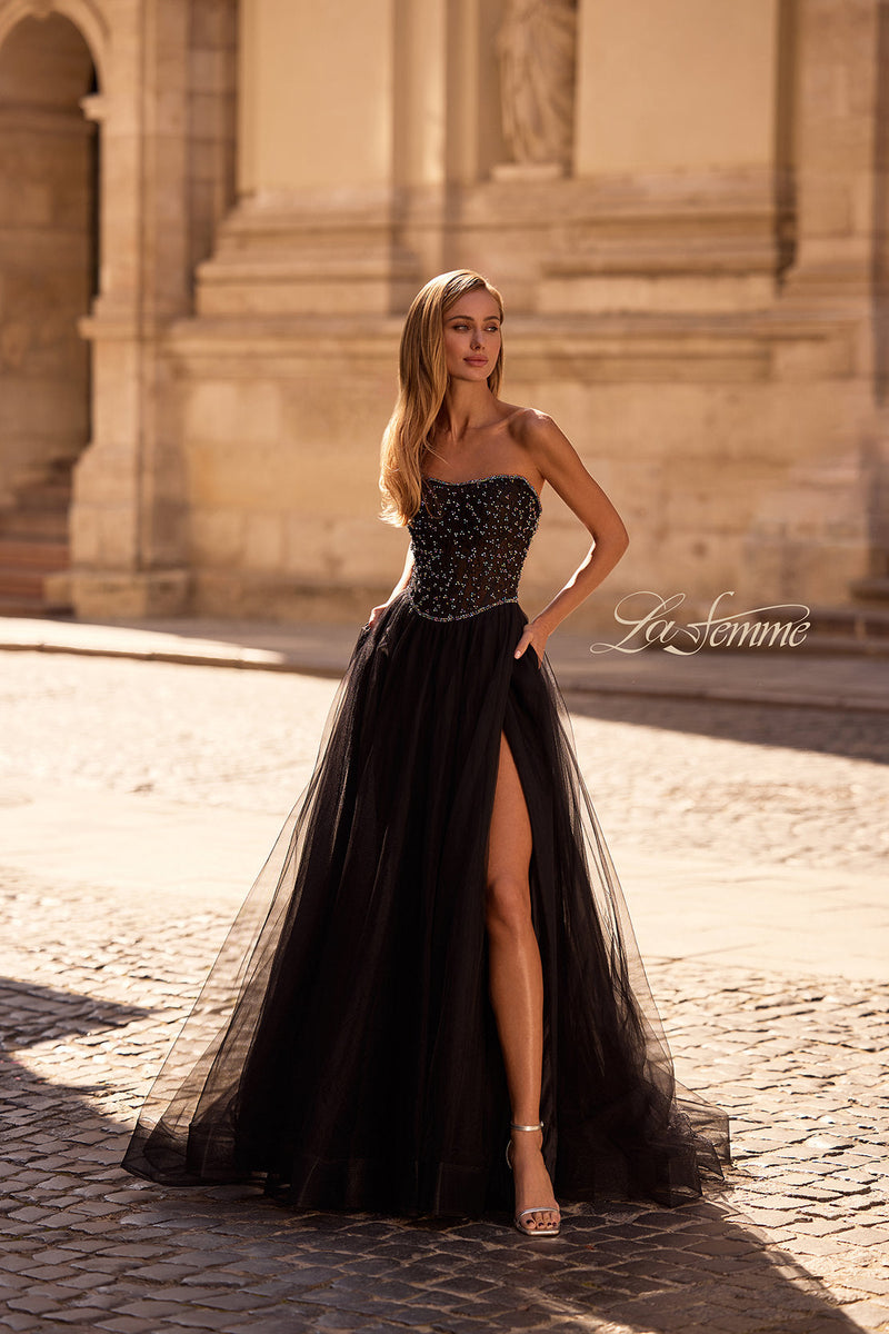 La Femme 32856_Black_F3_Editorial