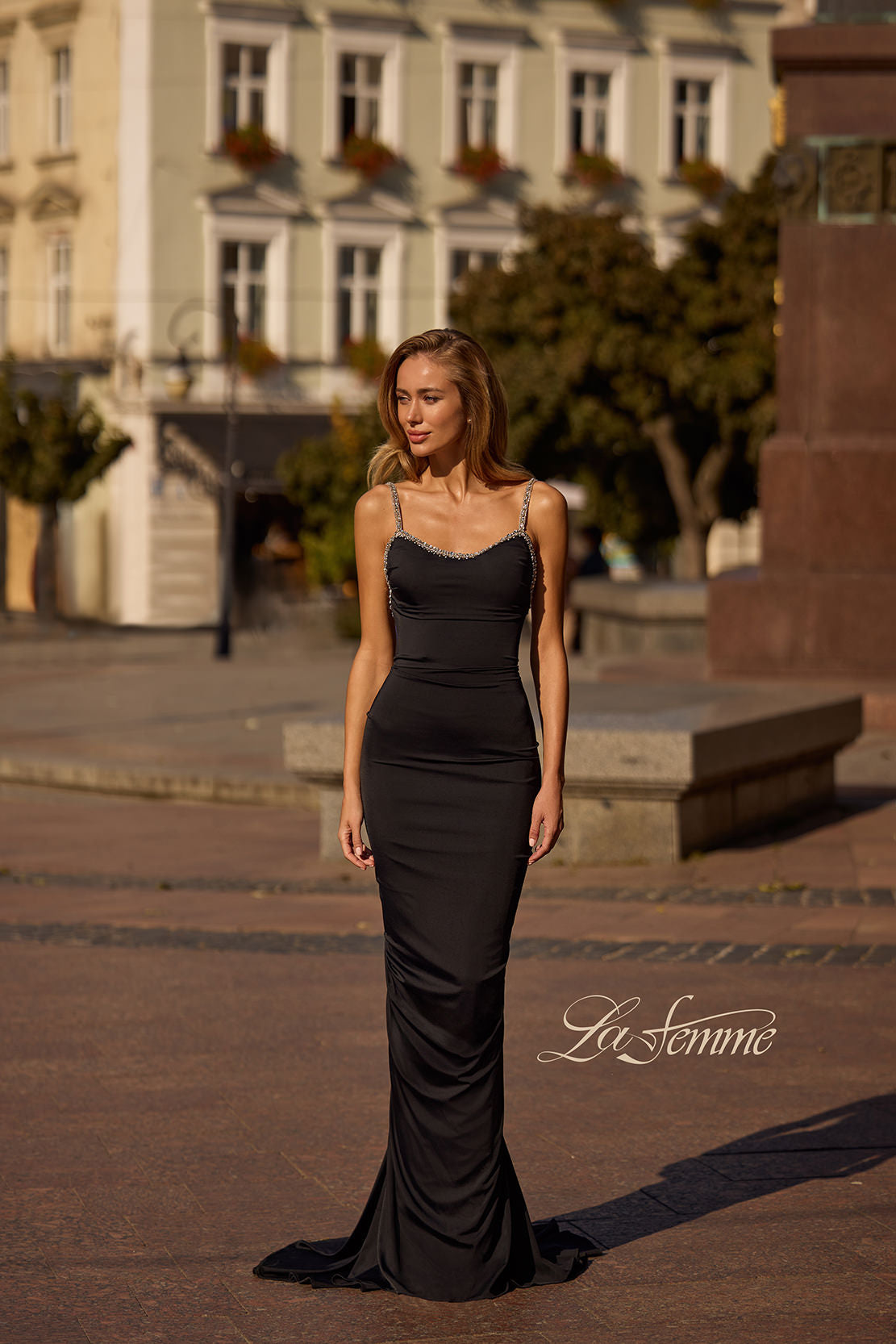 La Femme 32970_Black_F3_Editorial