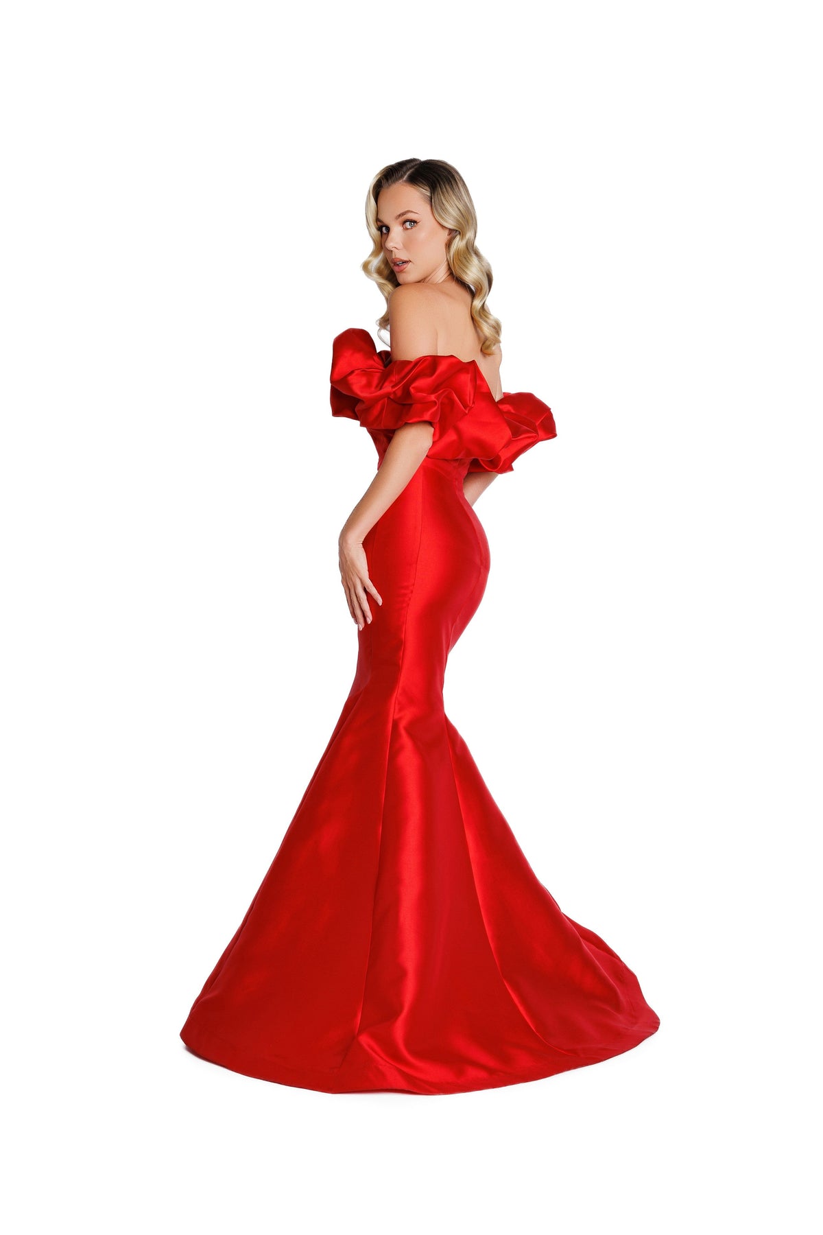 Nicole Bakti 7379_RED_FRONT