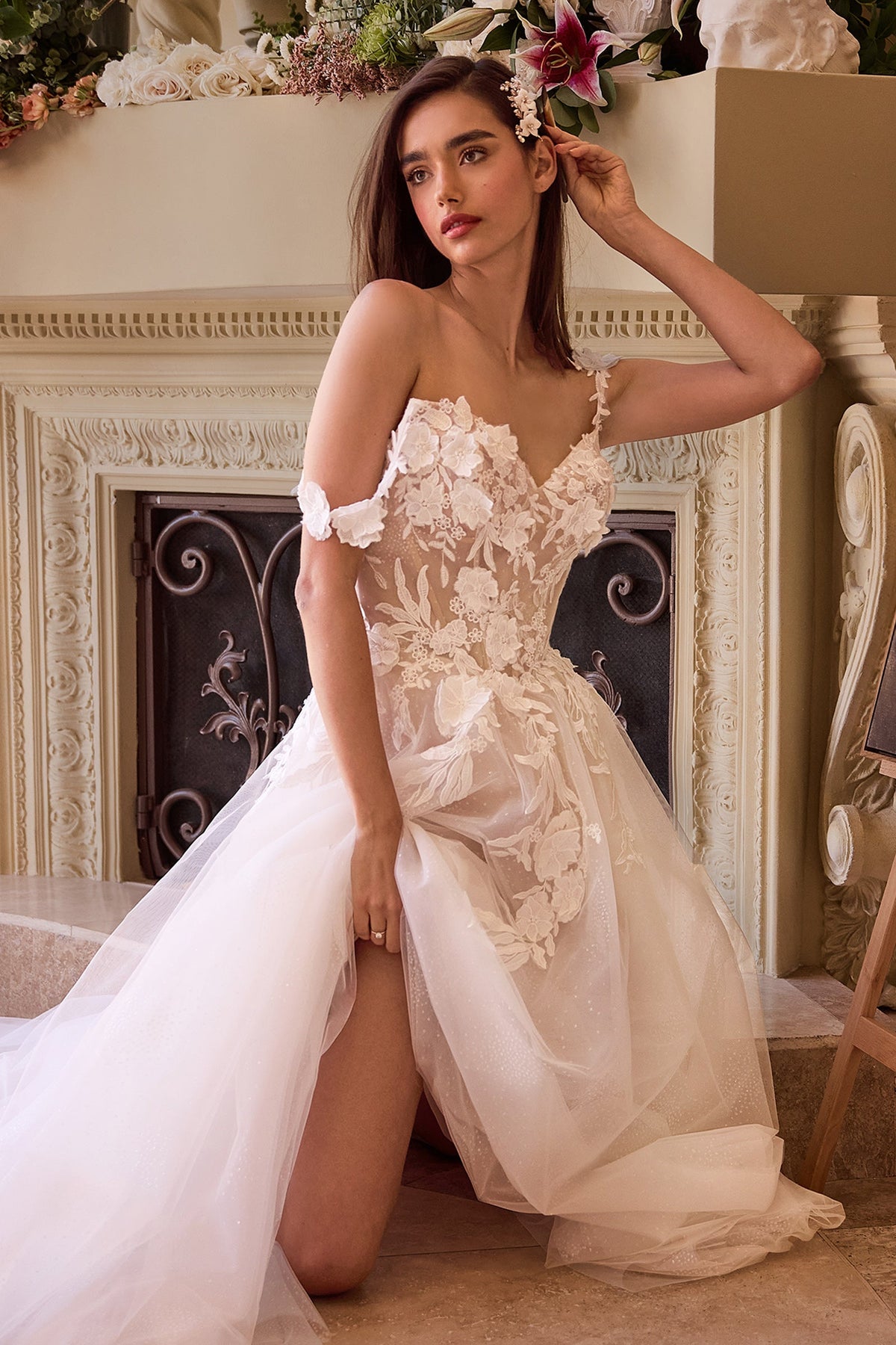 Ladivine by Cinderella Divine CDS498W_1