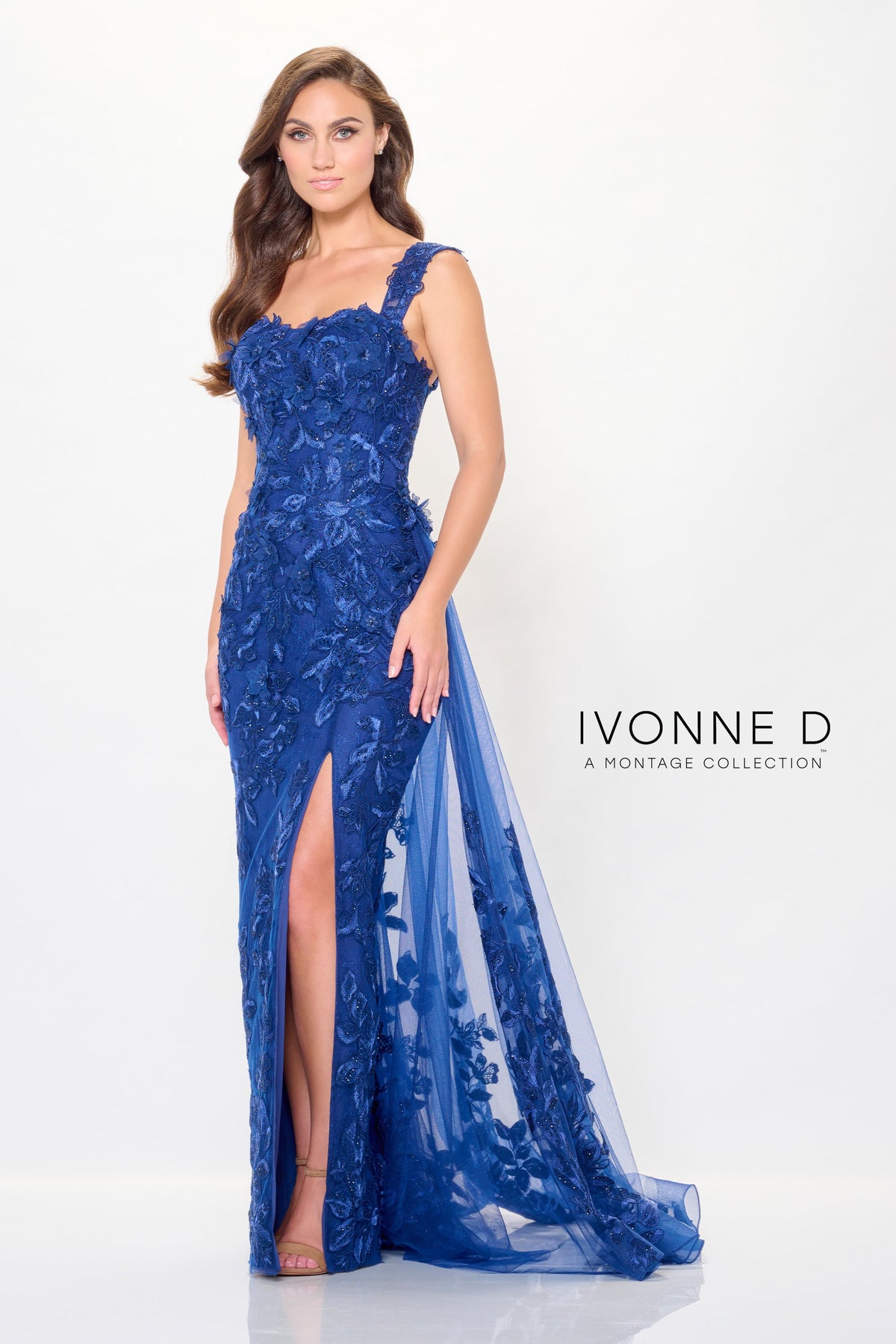 Ivonne D ID6209-blue-willow-a