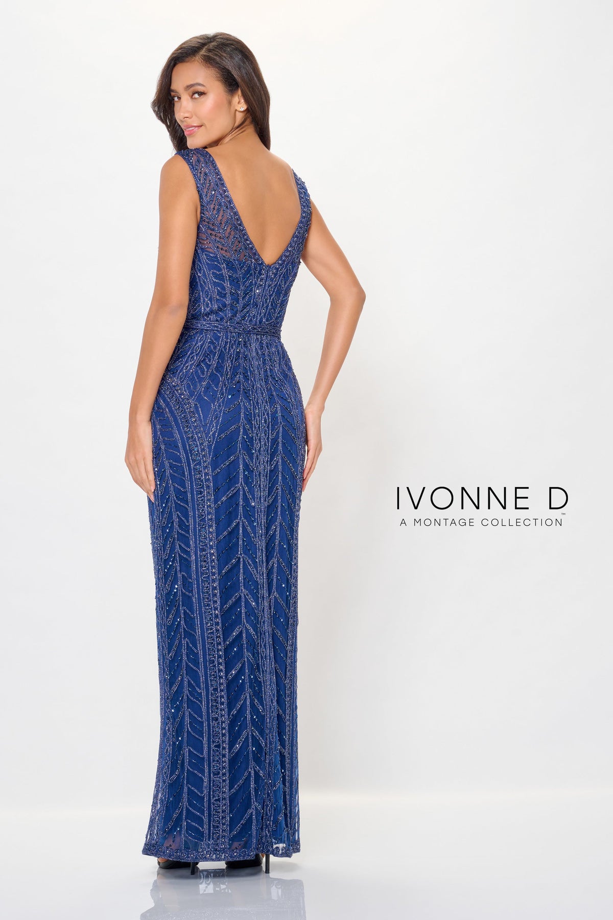 Ivonne D ID6211-blue-willow-b