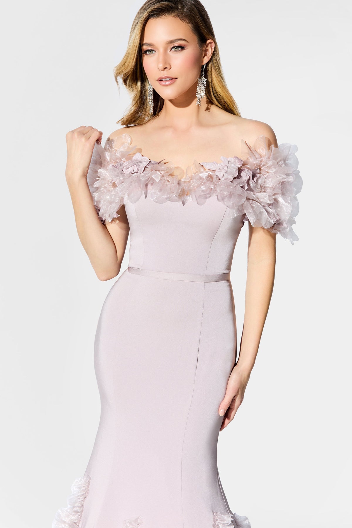 Ivonne D ID909-lilac-a