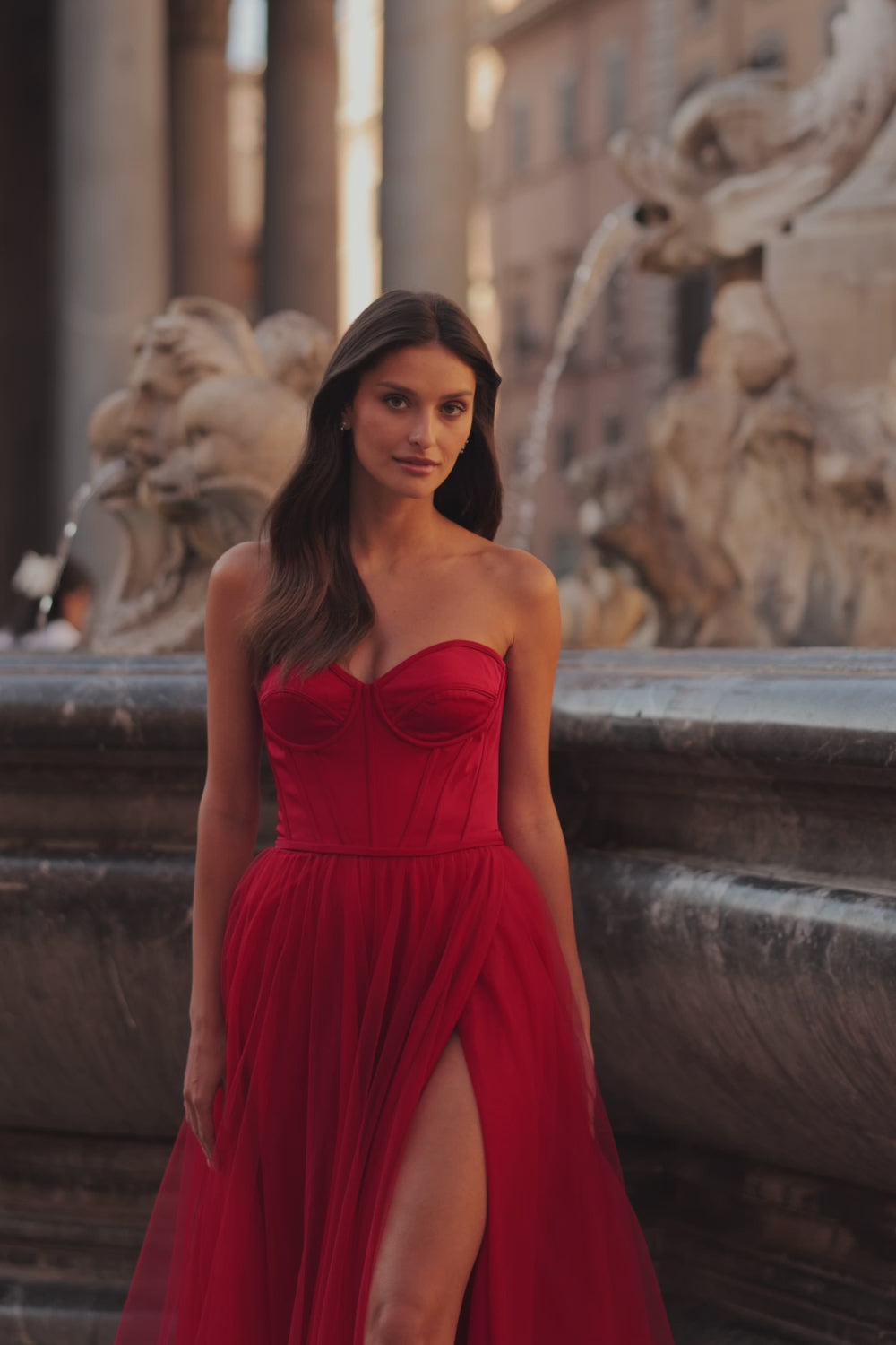 La Femme 32424_Red_No Music_Logo