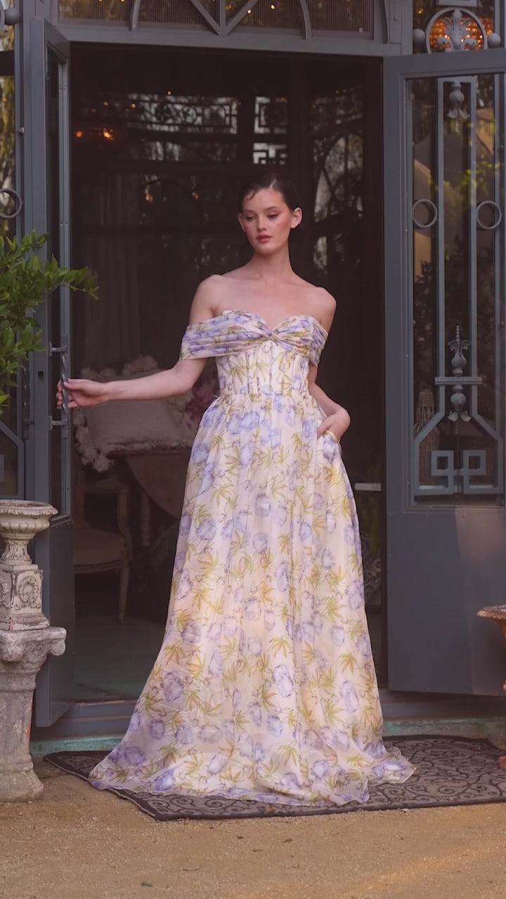 Andrea & Leo Couture A1466