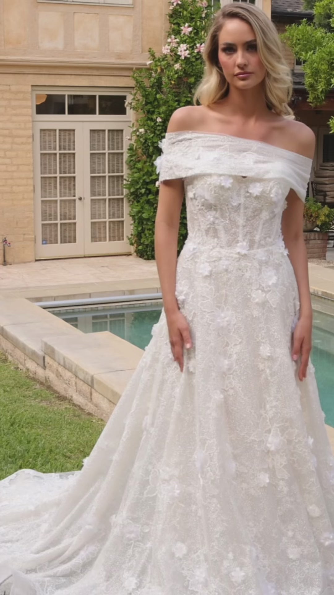 Andrea & Leo Couture CD860W