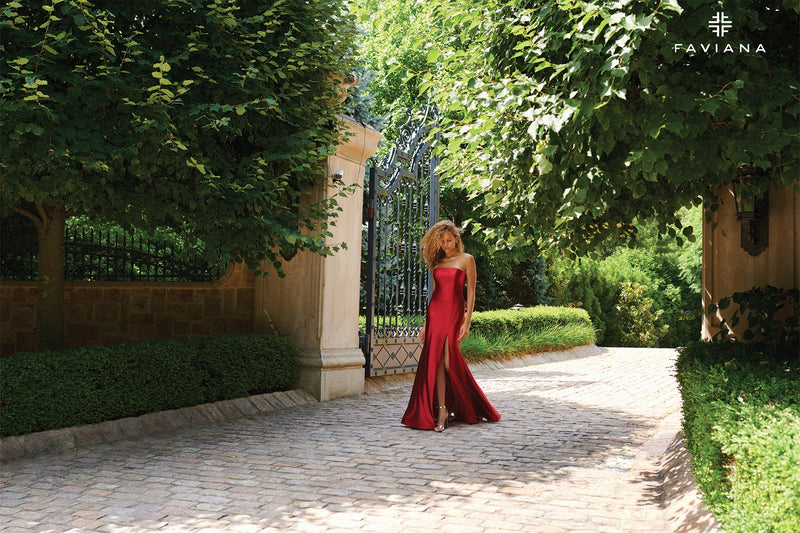 Faviana 11211_RED_BANNER