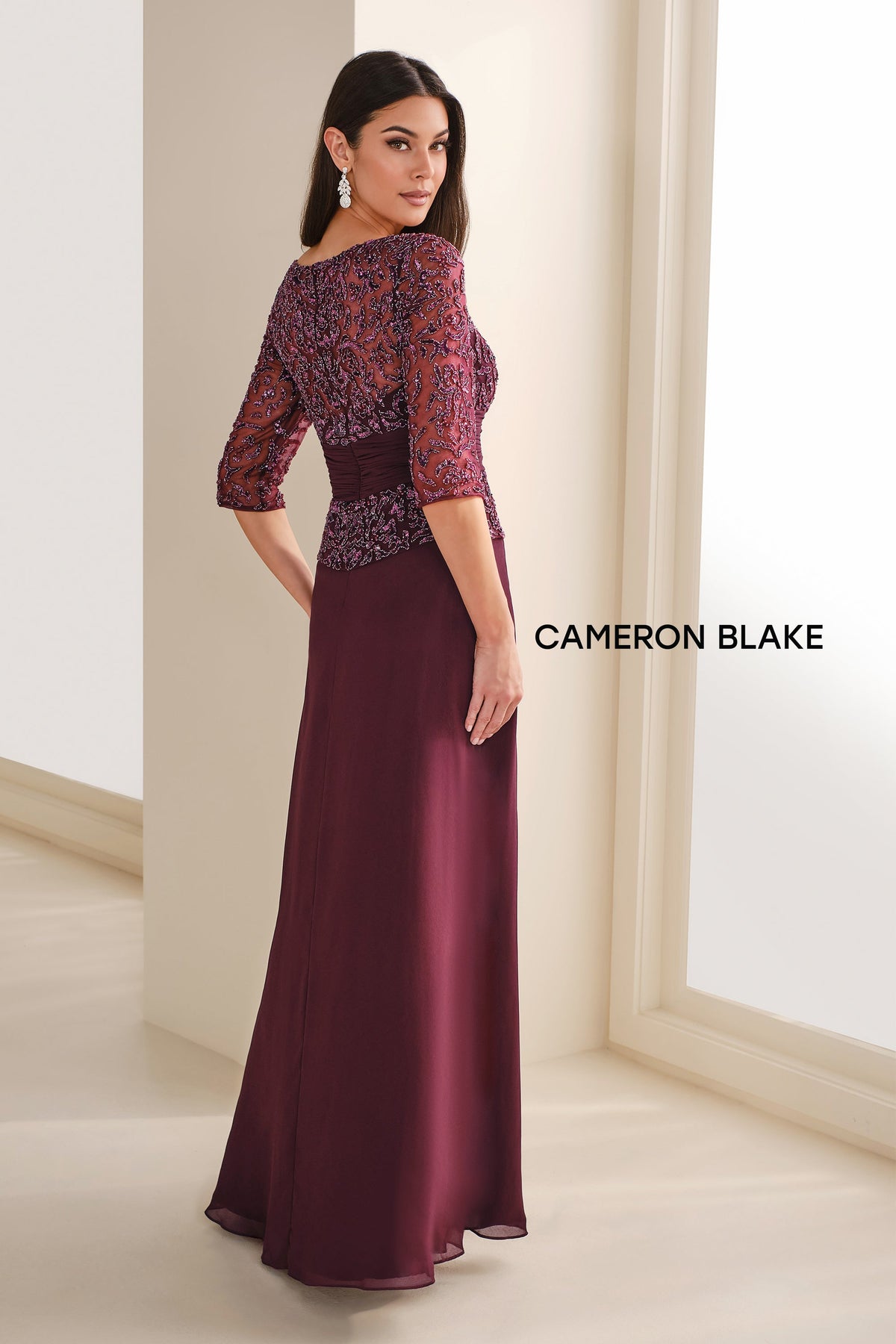Cameron Blake 114657SL-wine-a