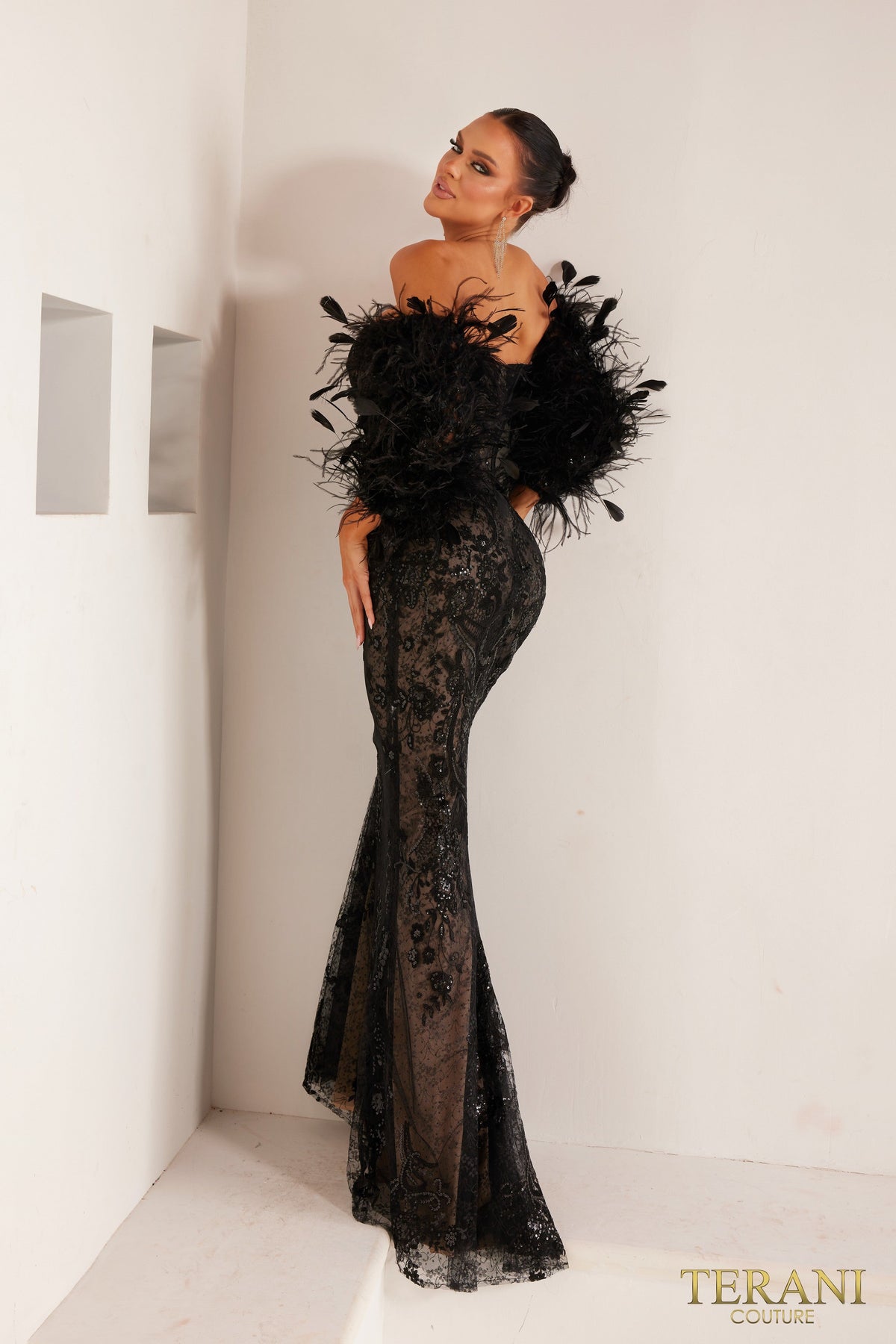 Terani 241E2479_BLACK_NUDE_1