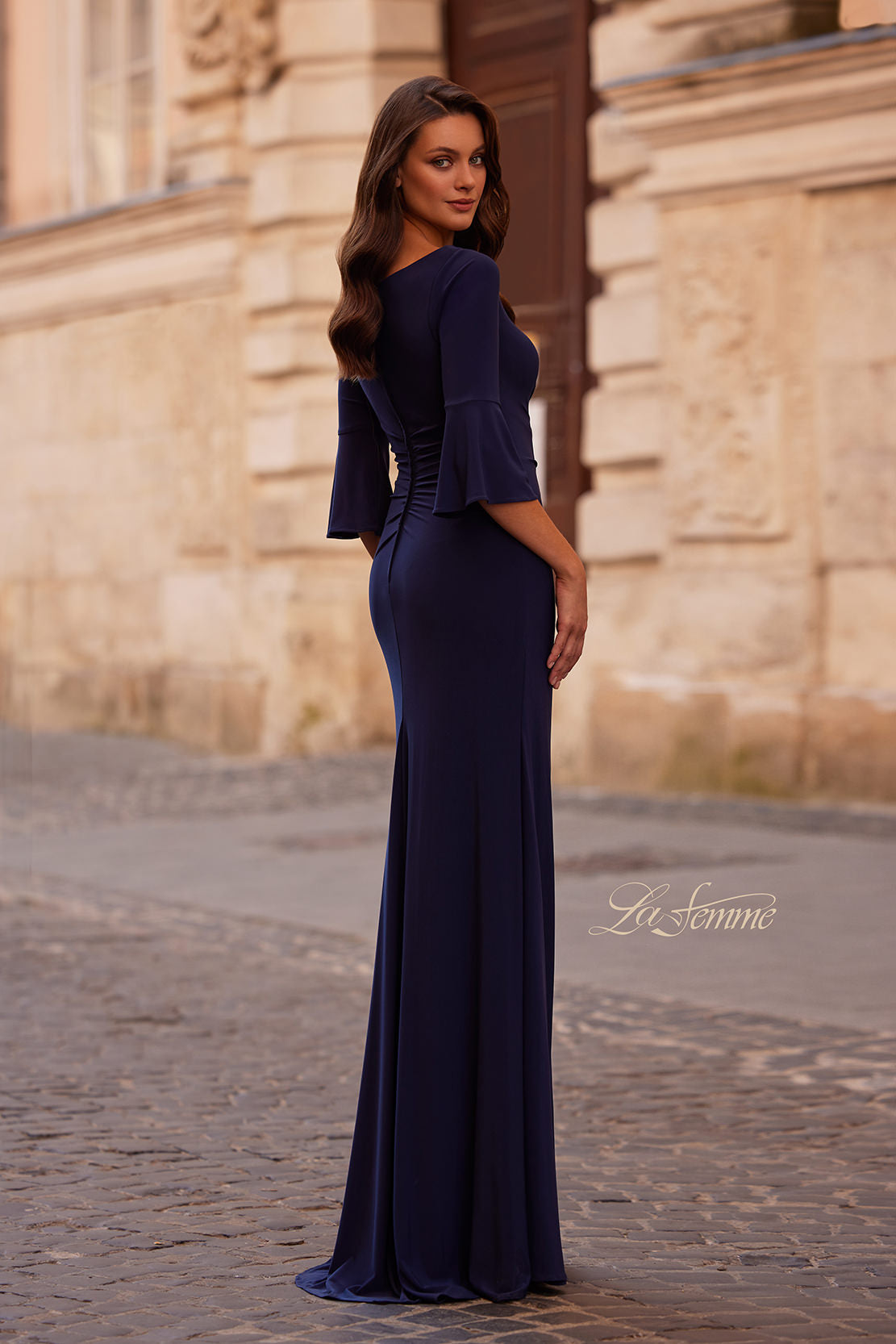 La Femme 29999_Navy_B_Editorial