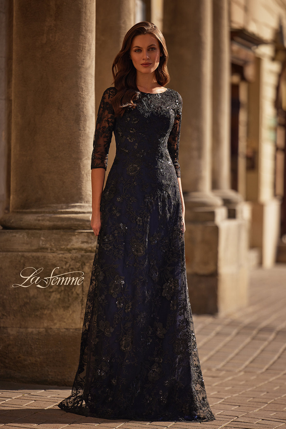 La Femme 30825_BlackNavy_F_Editorial