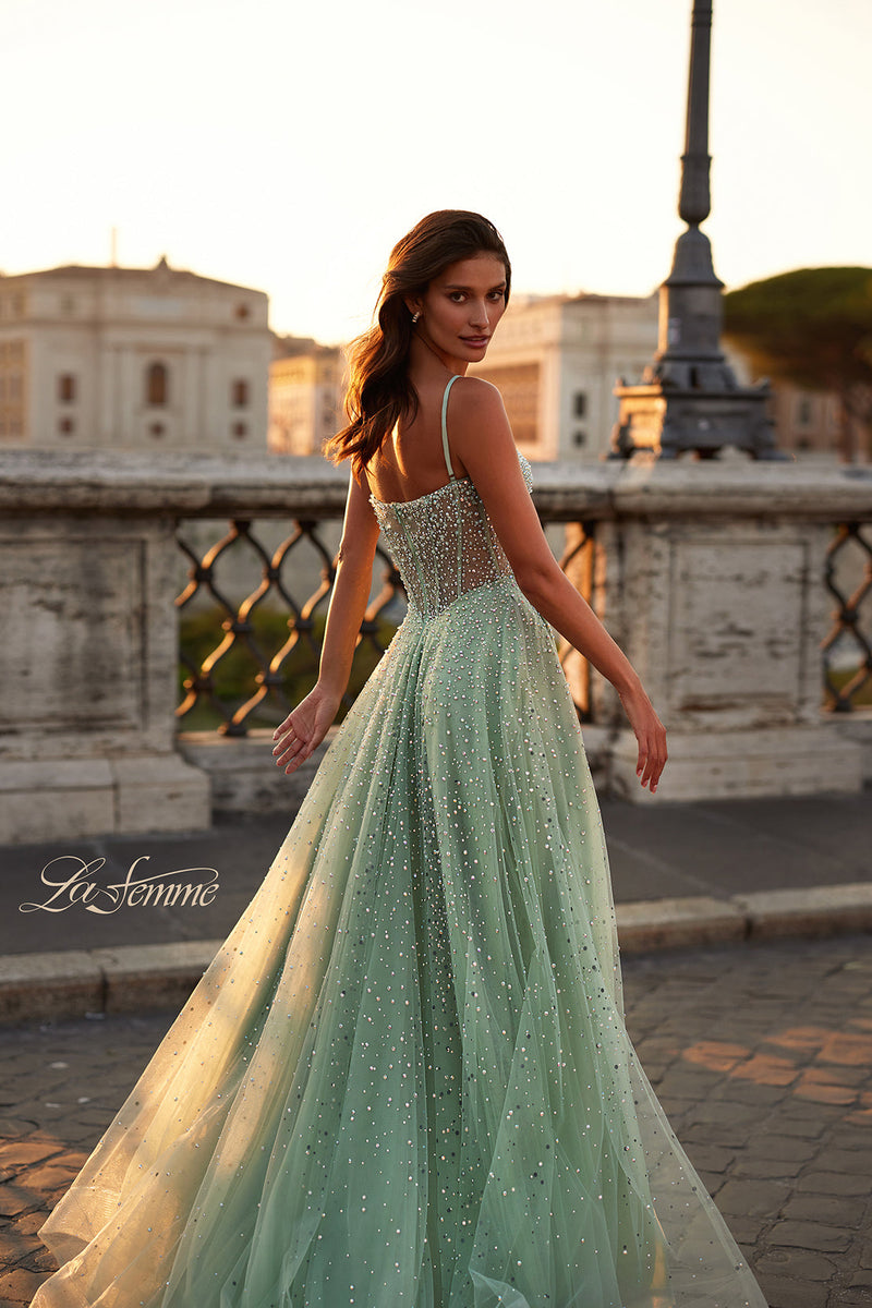 La Femme 32146_Sage_B_Editorial
