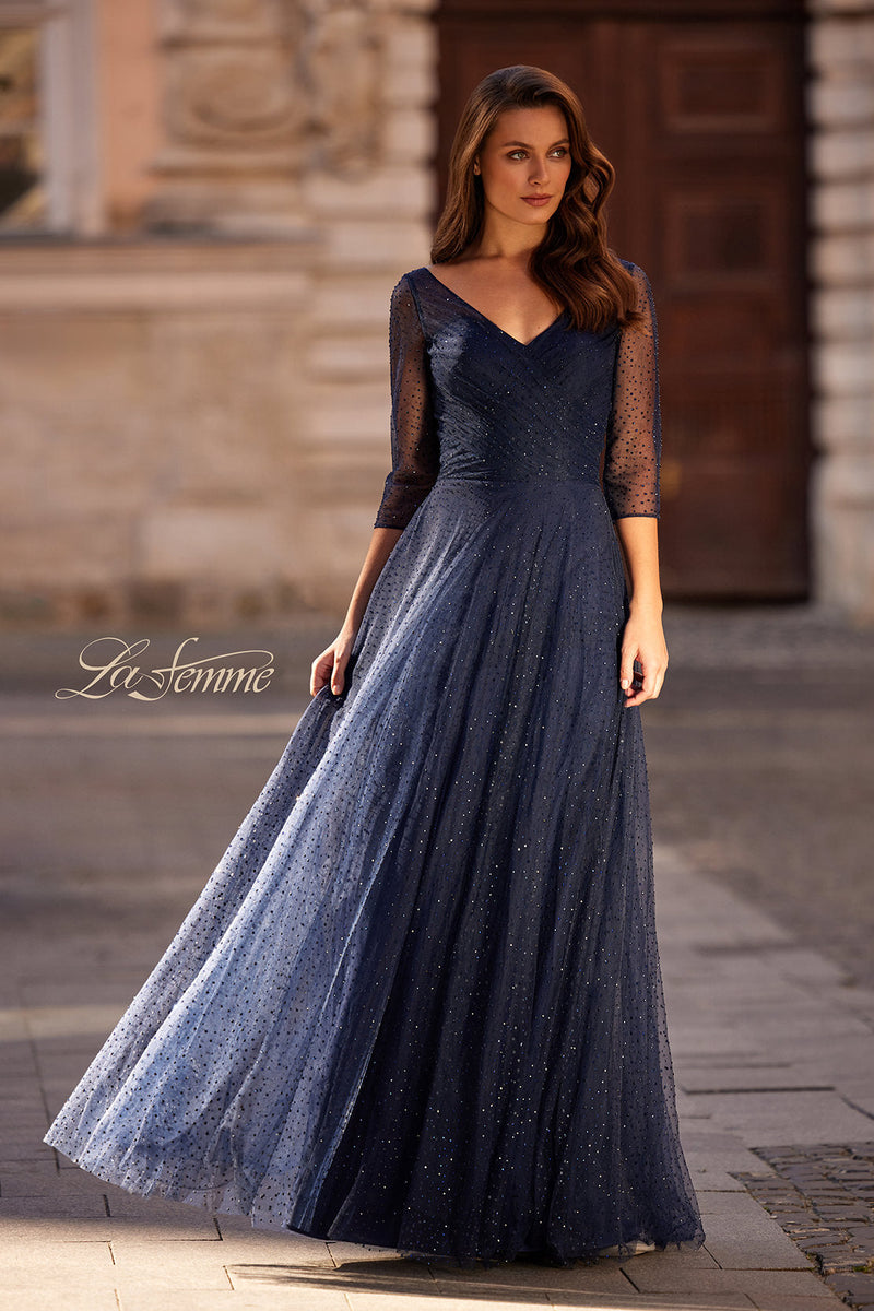 La Femme 32460_Navy_F_Editorial