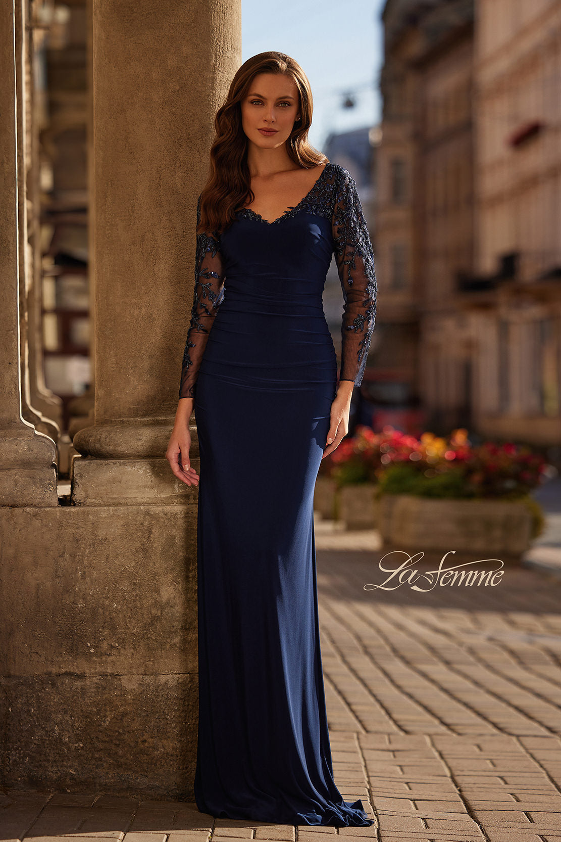 La Femme 32609_Navy_F_Editorial