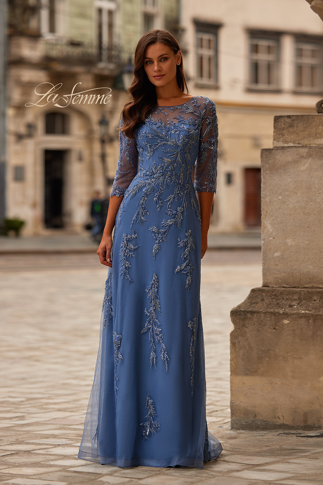La Femme 32612_Blue_F_Editorial