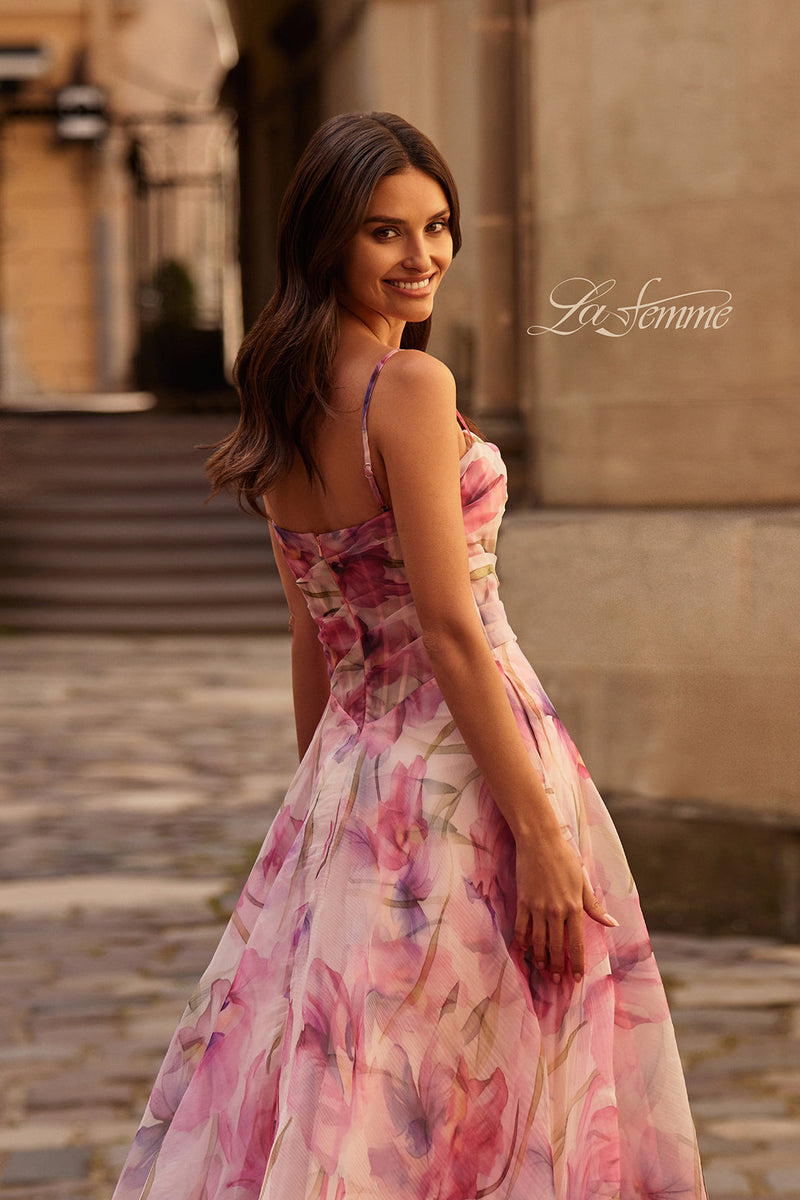 La Femme 32686_Pink_B2_Editorial