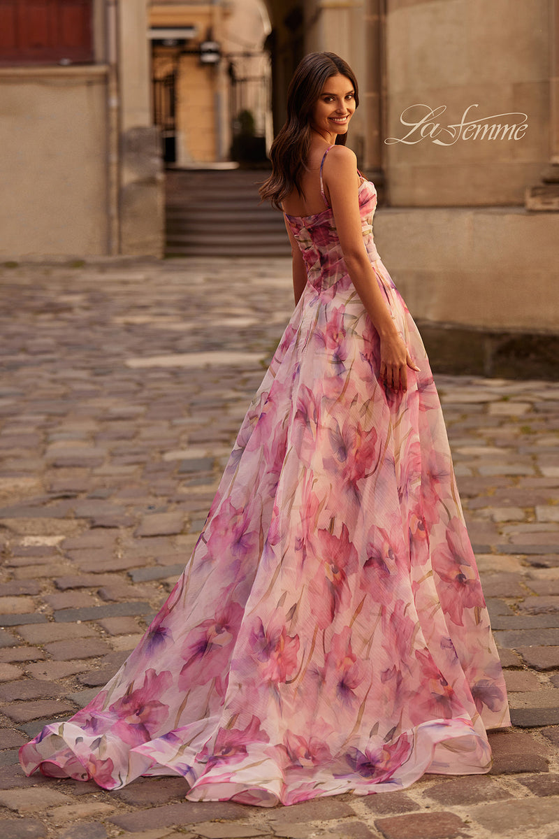 La Femme 32686_Pink_B_Editorial