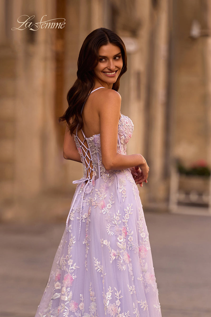La Femme 32695_Lavender_B2_Editorial