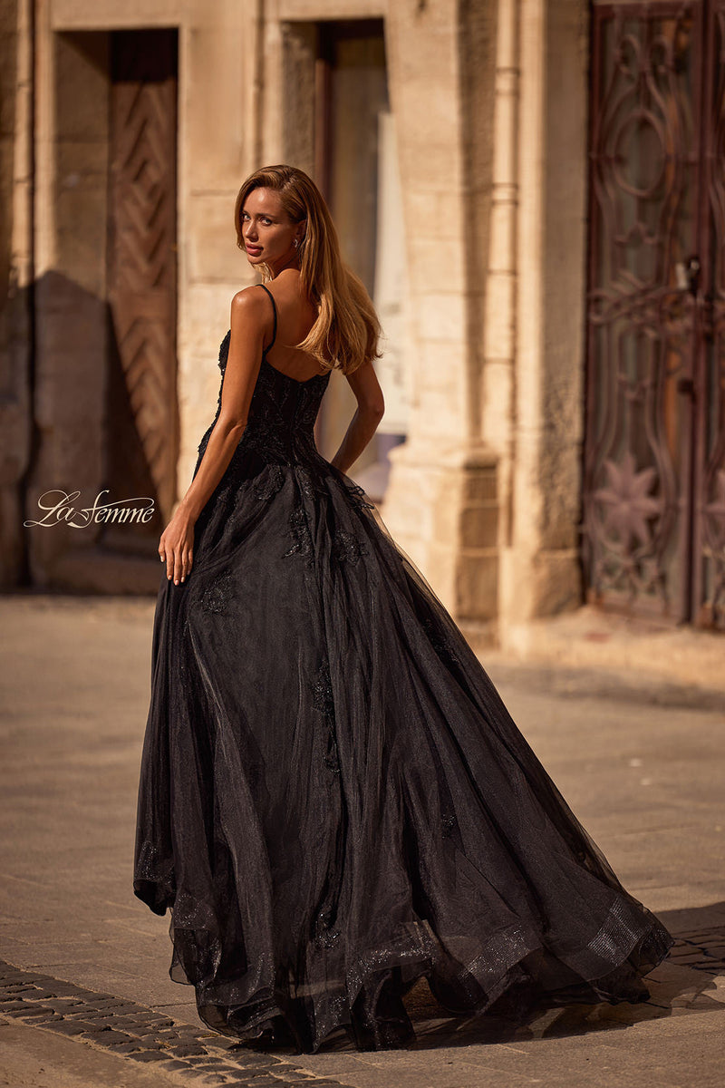 La Femme 32781_Black_B3_Editorial