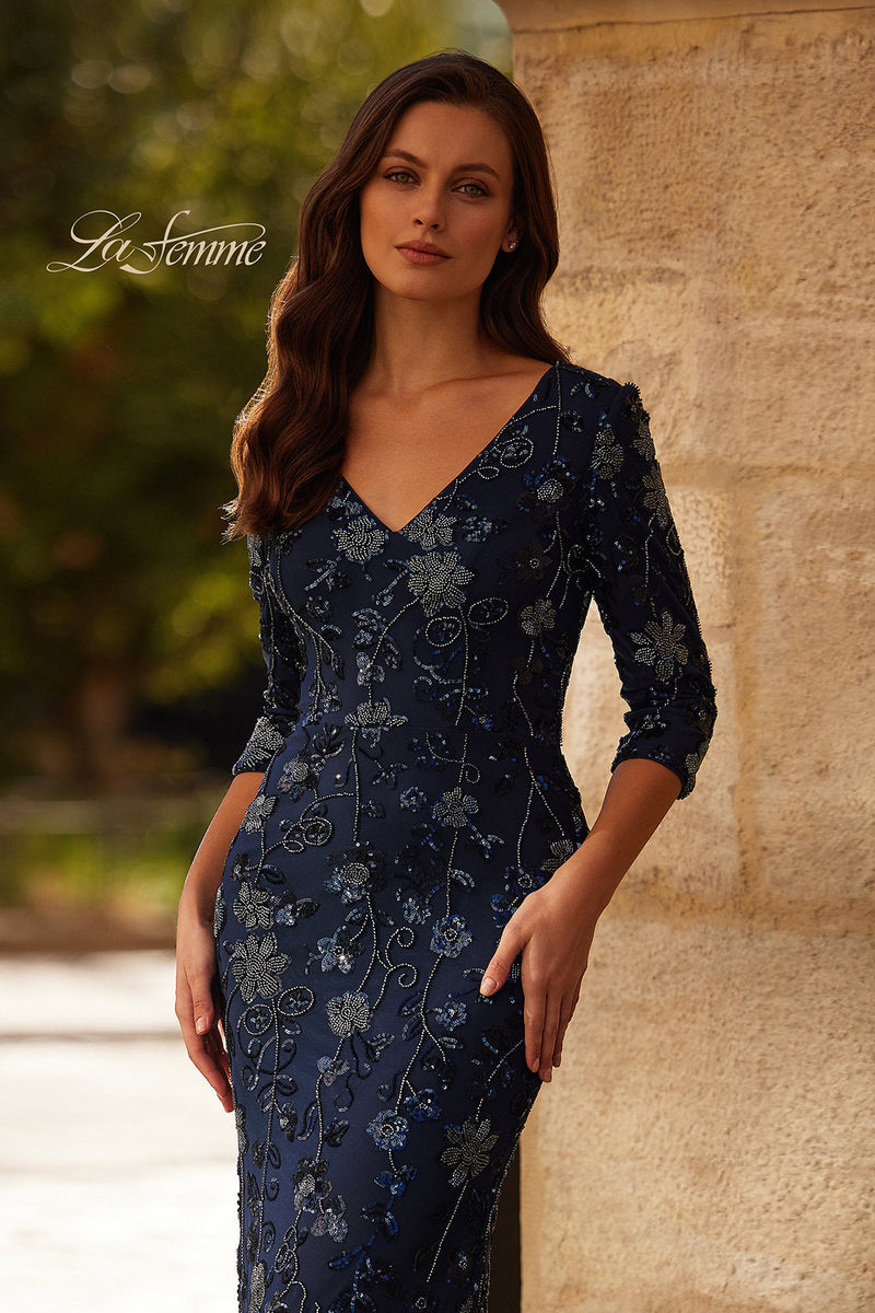 La Femme 33092_Navy_F3_Editorial