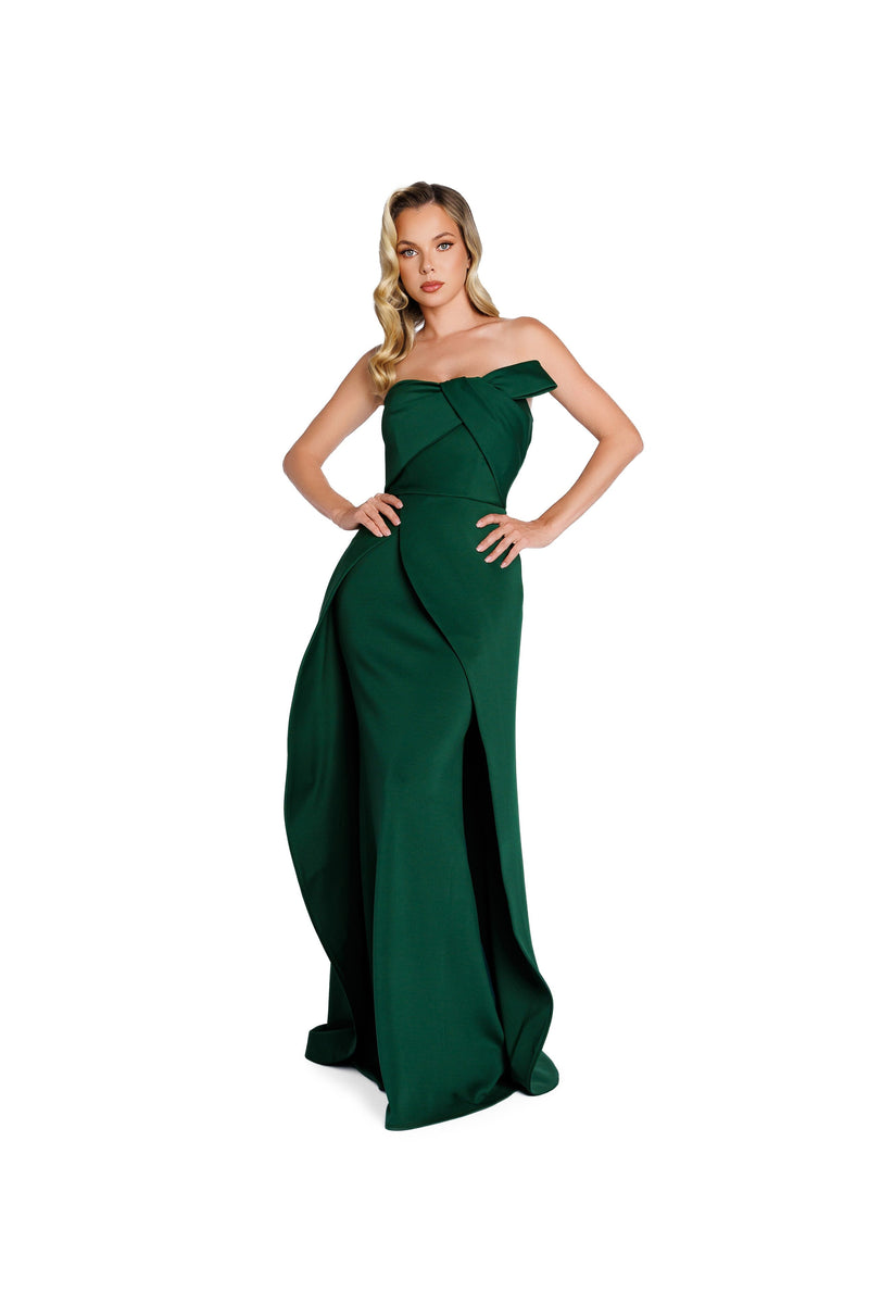 Nicole Bakti 7387_HUNTER_FRONT