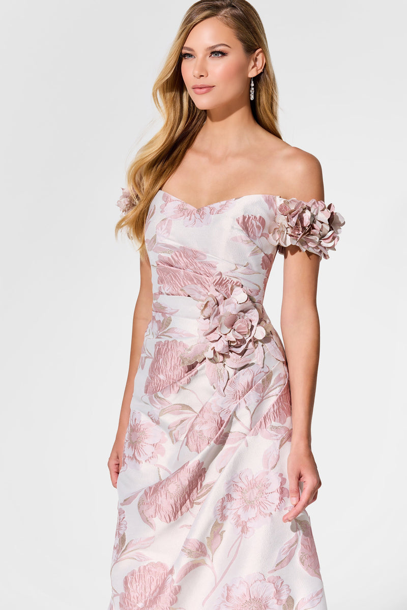 Ivonne D ID325-blush-a