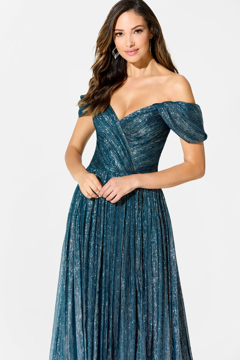 Ivonne D ID918-teal-c