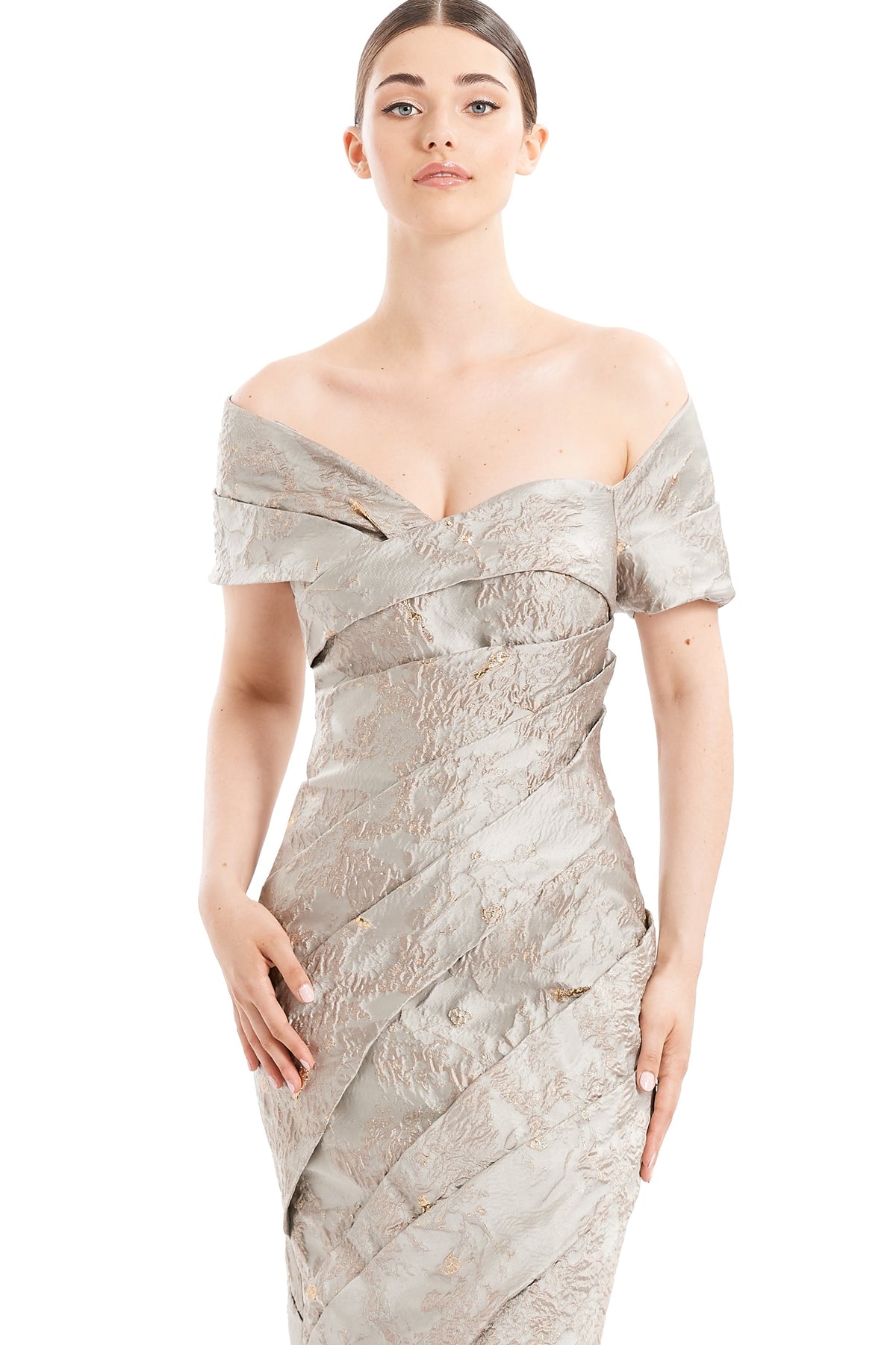 Alexander by Daymor 1666f22-silver-mink-gold-closeup