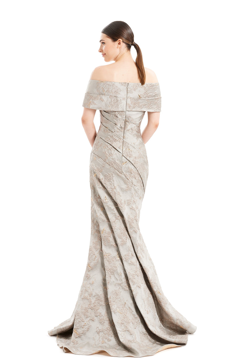 Alexander by Daymor 1666f22-silver-minkgold-back
