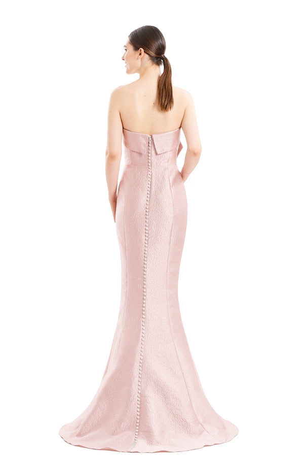 Alexander by Daymor 1677f22-antique-rose-back