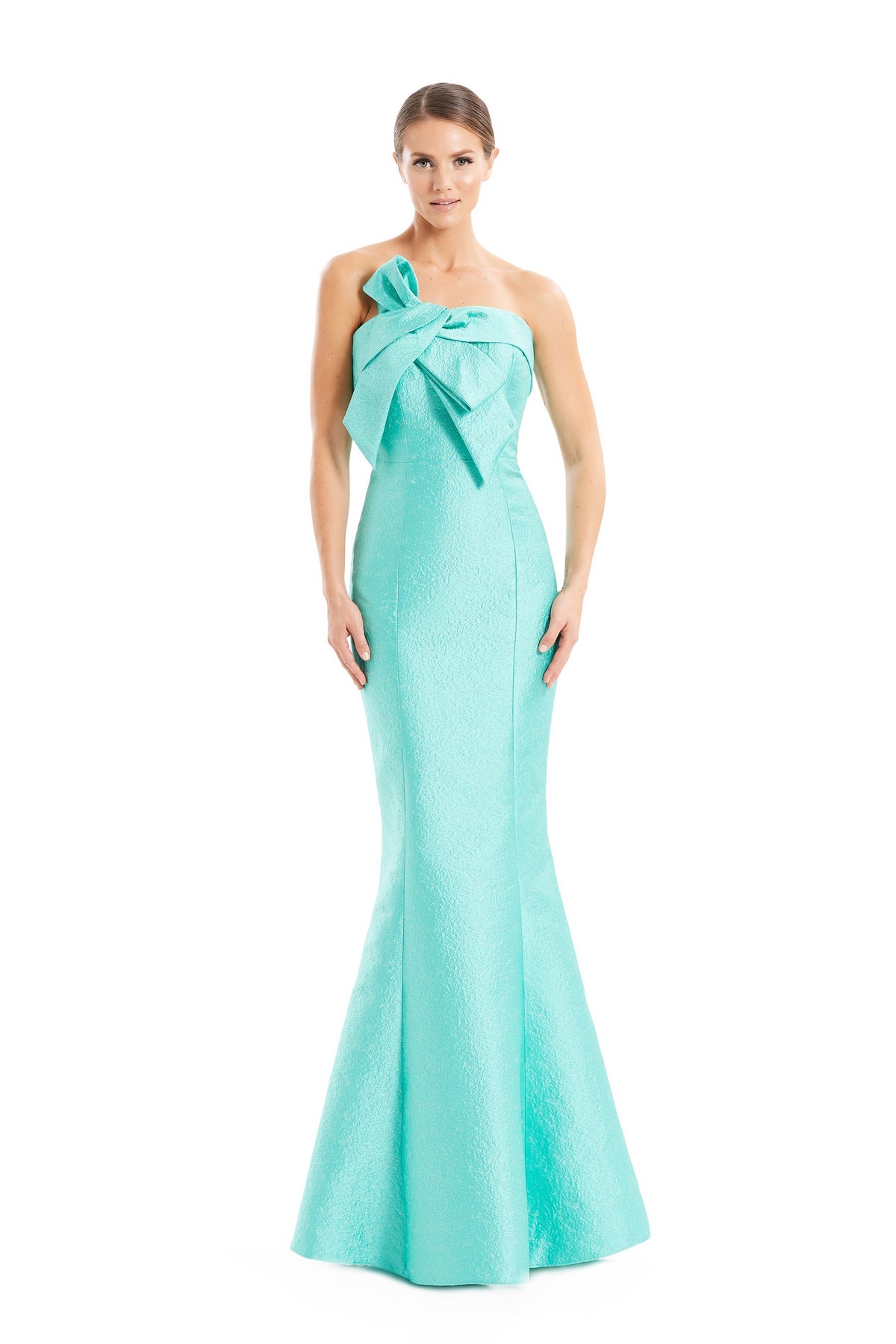 Alexander by Daymor 1677f22-azure-front