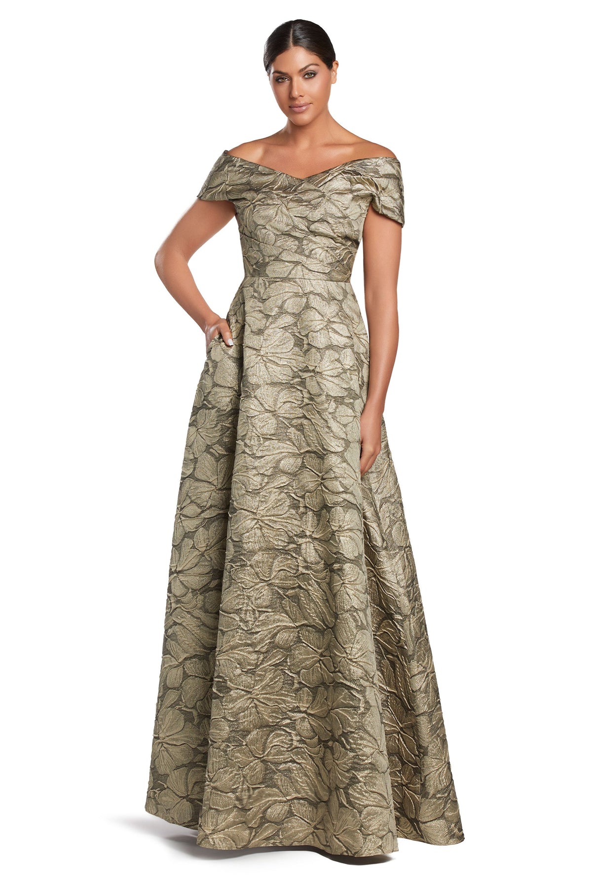 Alexander by Daymor 2055f24-gold-front