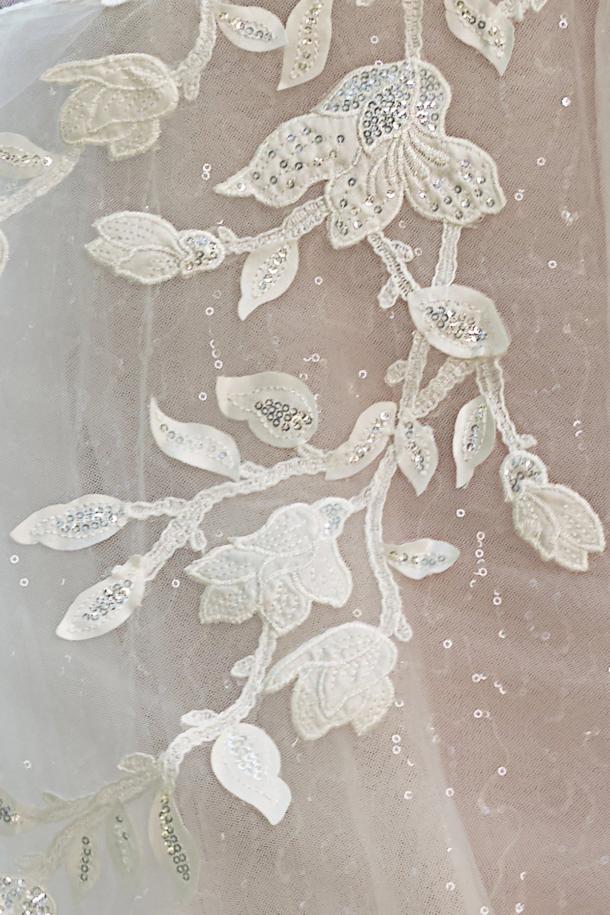 Andrea & Leo Couture wl070-off-white-nude-3