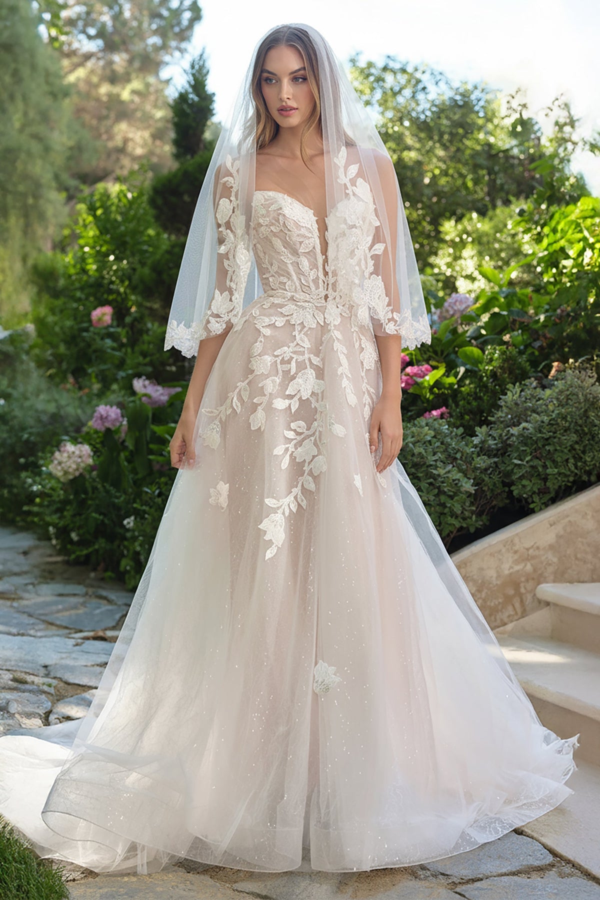 Andrea & Leo Couture wl070-offwhite-veil