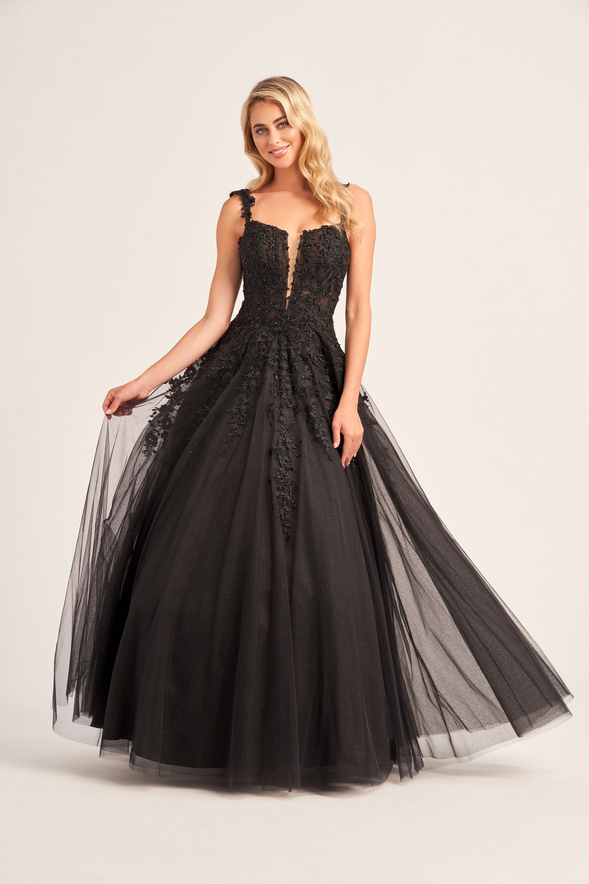 ew120014 black a