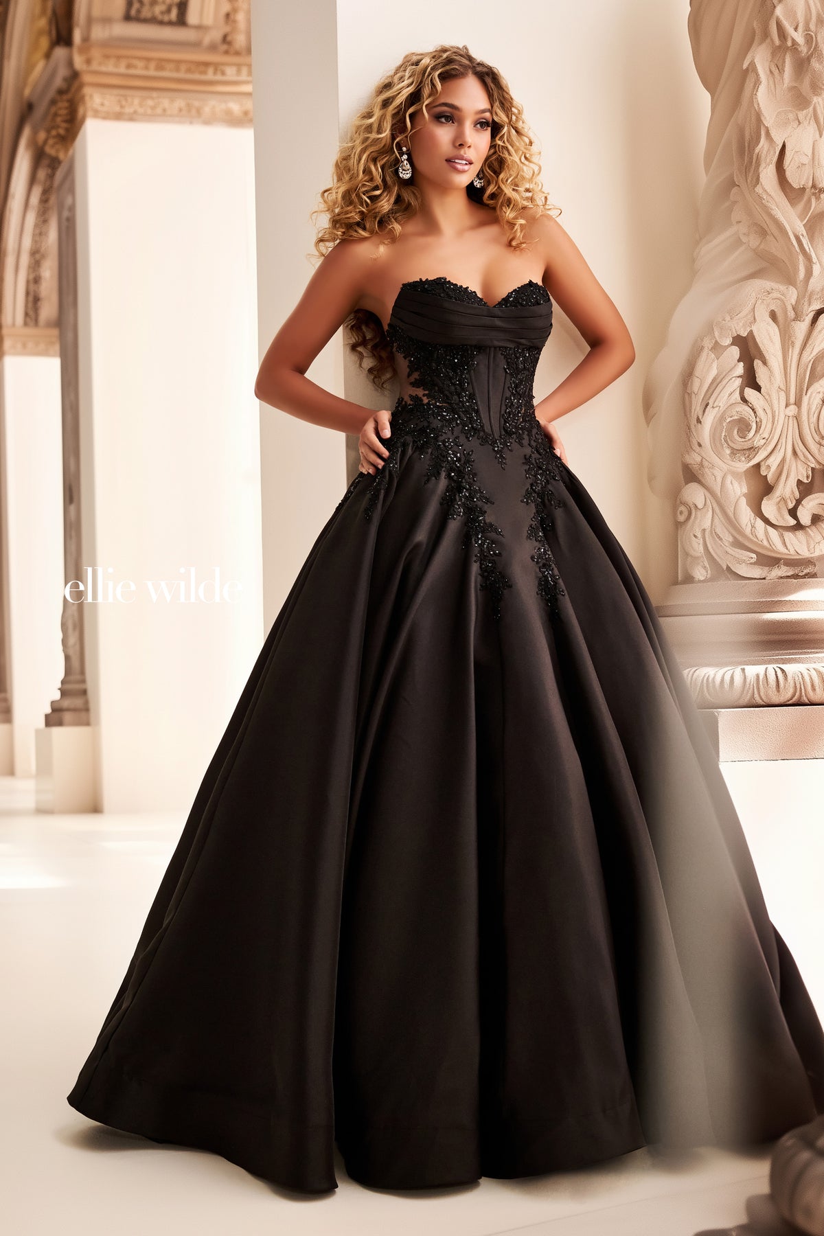 ew37082 black a